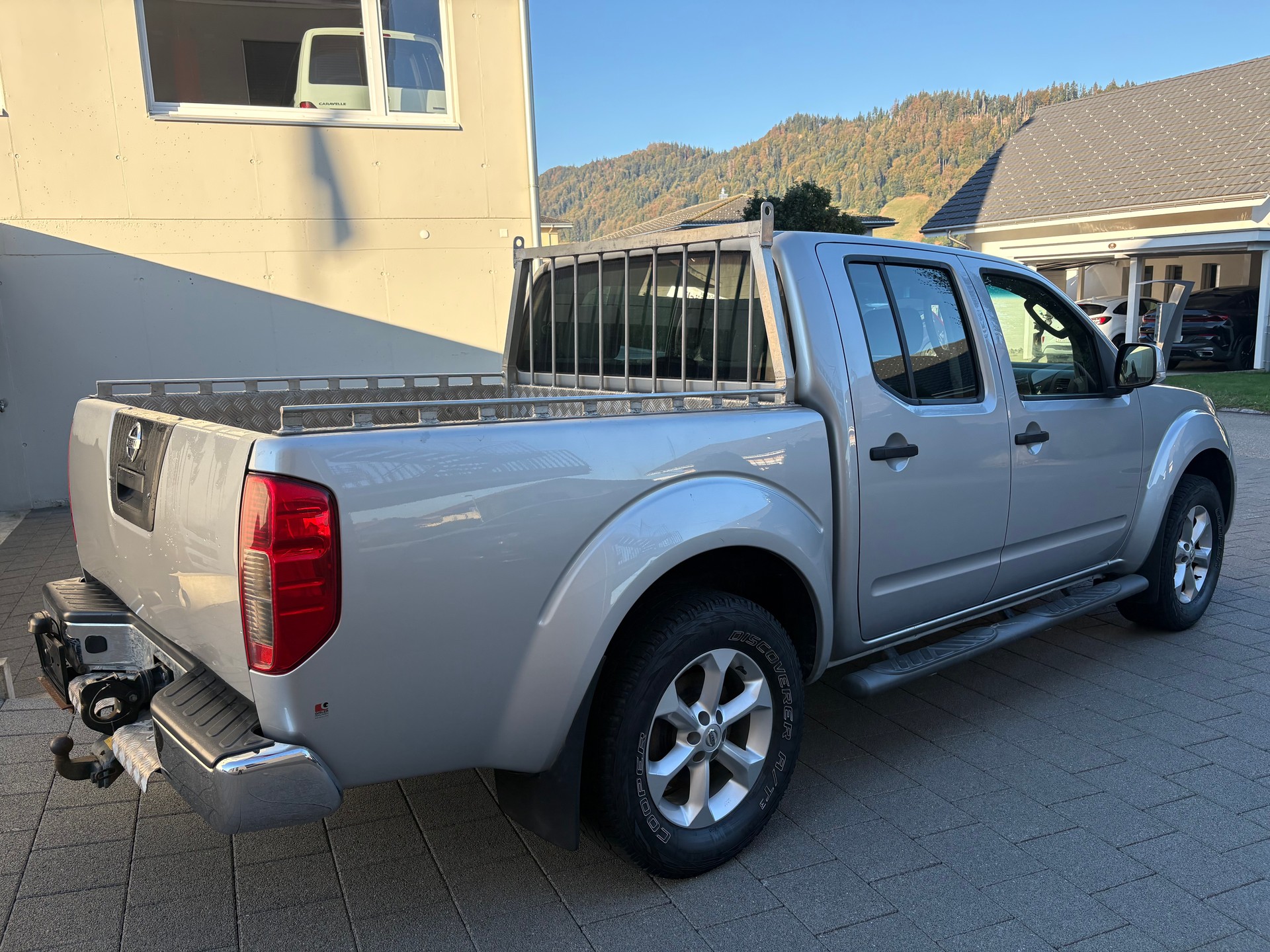 NISSAN Navara Double Cab Platinum 2.5 dCi 4WD-image-8