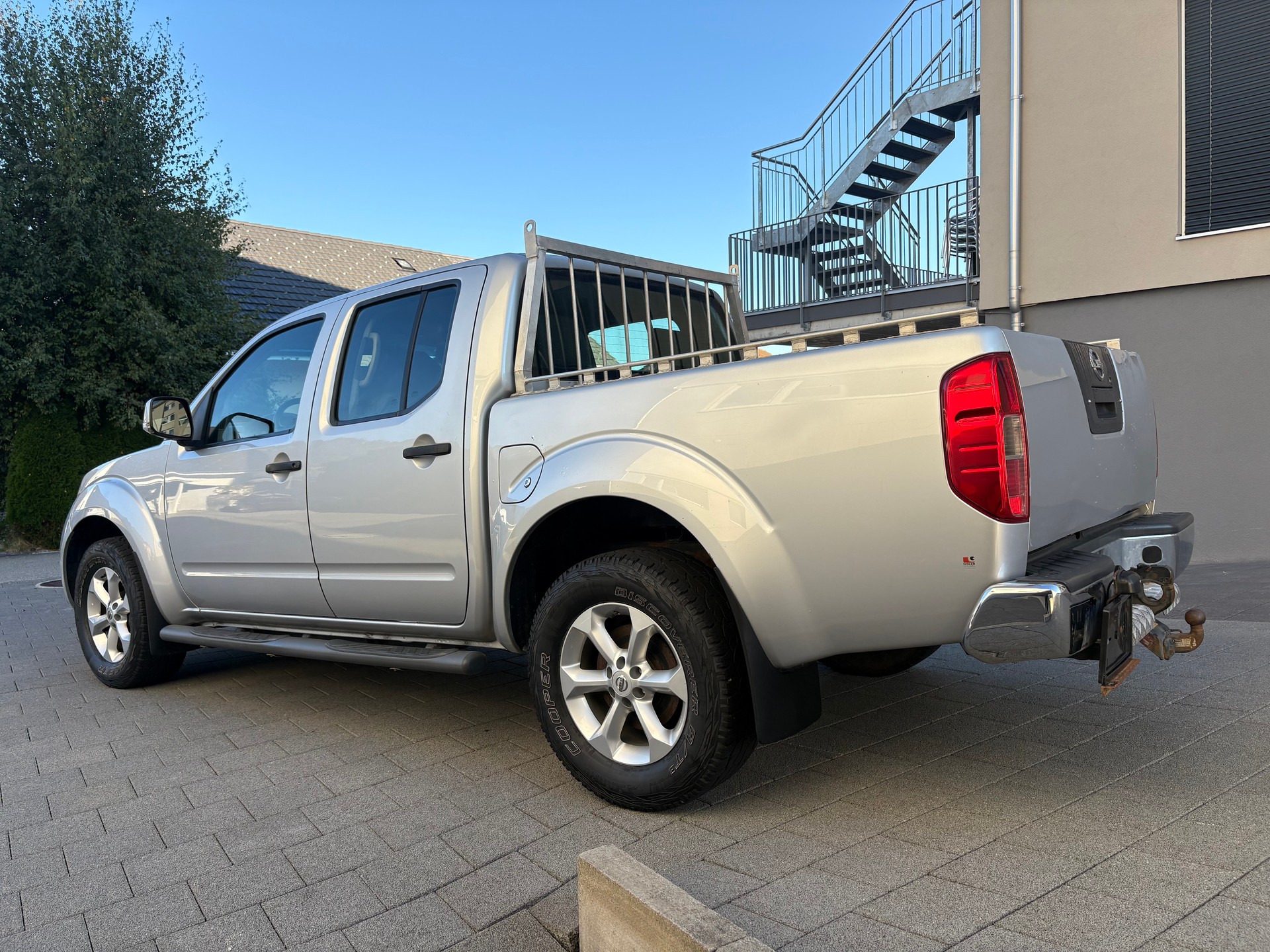 NISSAN Navara Double Cab Platinum 2.5 dCi 4WD-image-9