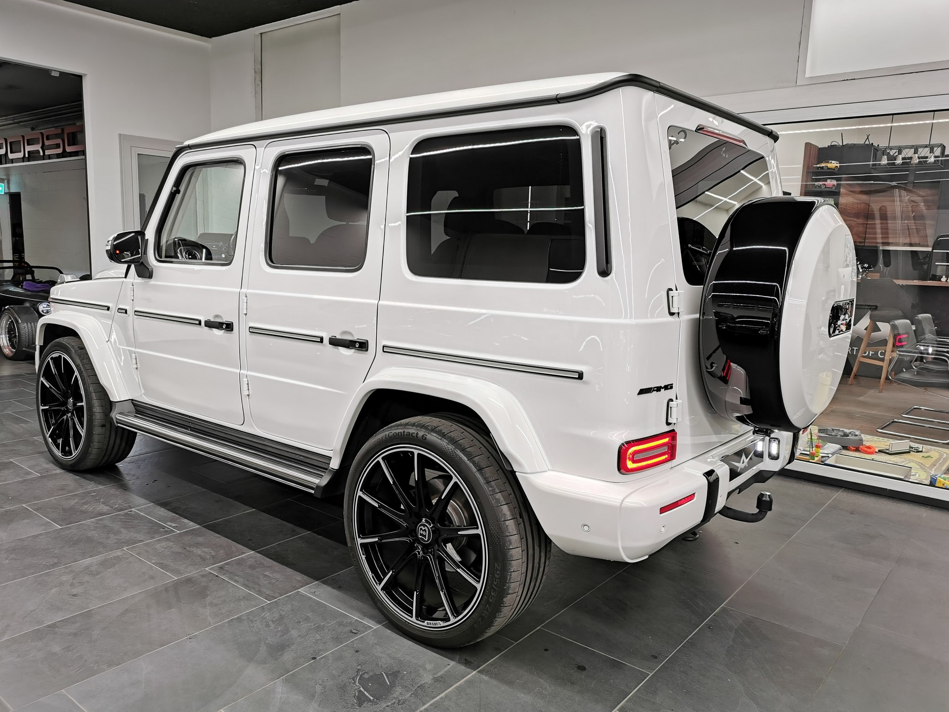 MERCEDES-BENZ G 500 V8 THE LAST G 63 AMG Line 9G-Tronic ALL WHITE SPECIAL BURMESTER LEDER MANUFAKTUR BEIGE/DUNKELBRAUN LED 360° 24" BRABUS-image-6
