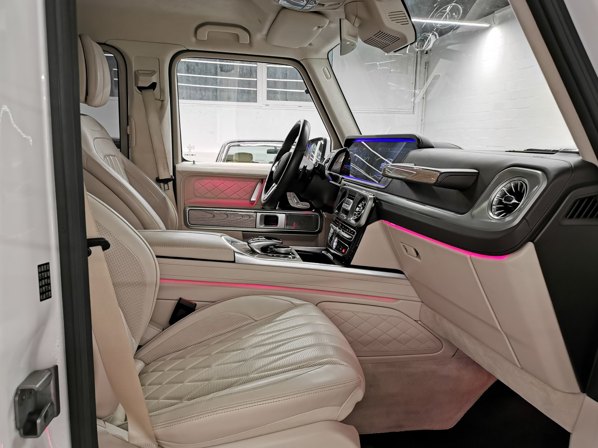 MERCEDES-BENZ G 500 V8 THE LAST G 63 AMG Line 9G-Tronic ALL WHITE SPECIAL BURMESTER LEDER MANUFAKTUR BEIGE/DUNKELBRAUN LED 360° 24" BRABUS-image-9
