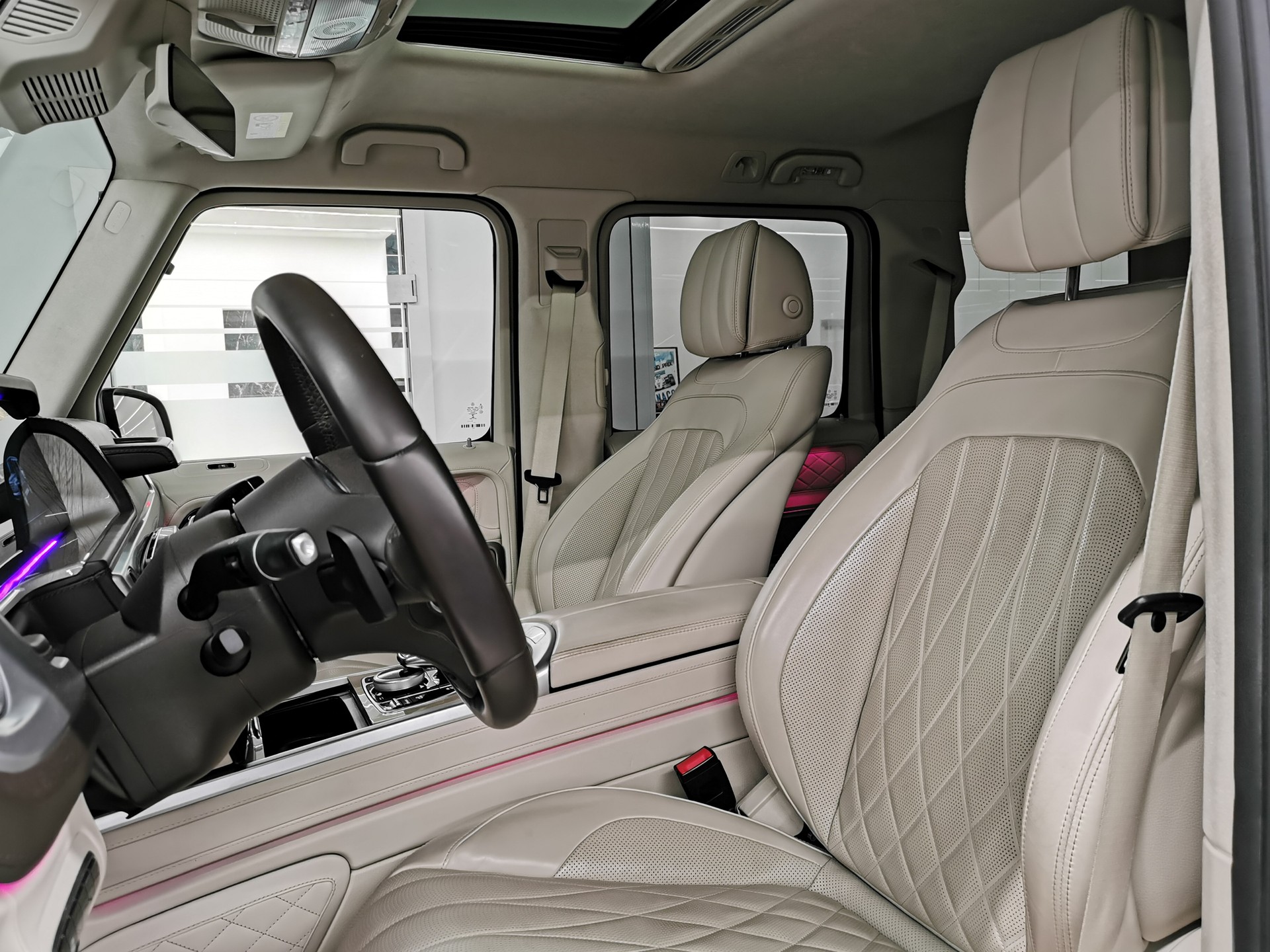 MERCEDES-BENZ G 500 V8 THE LAST G 63 AMG Line 9G-Tronic ALL WHITE SPECIAL BURMESTER LEDER MANUFAKTUR BEIGE/DUNKELBRAUN LED 360° 24" BRABUS-image-4