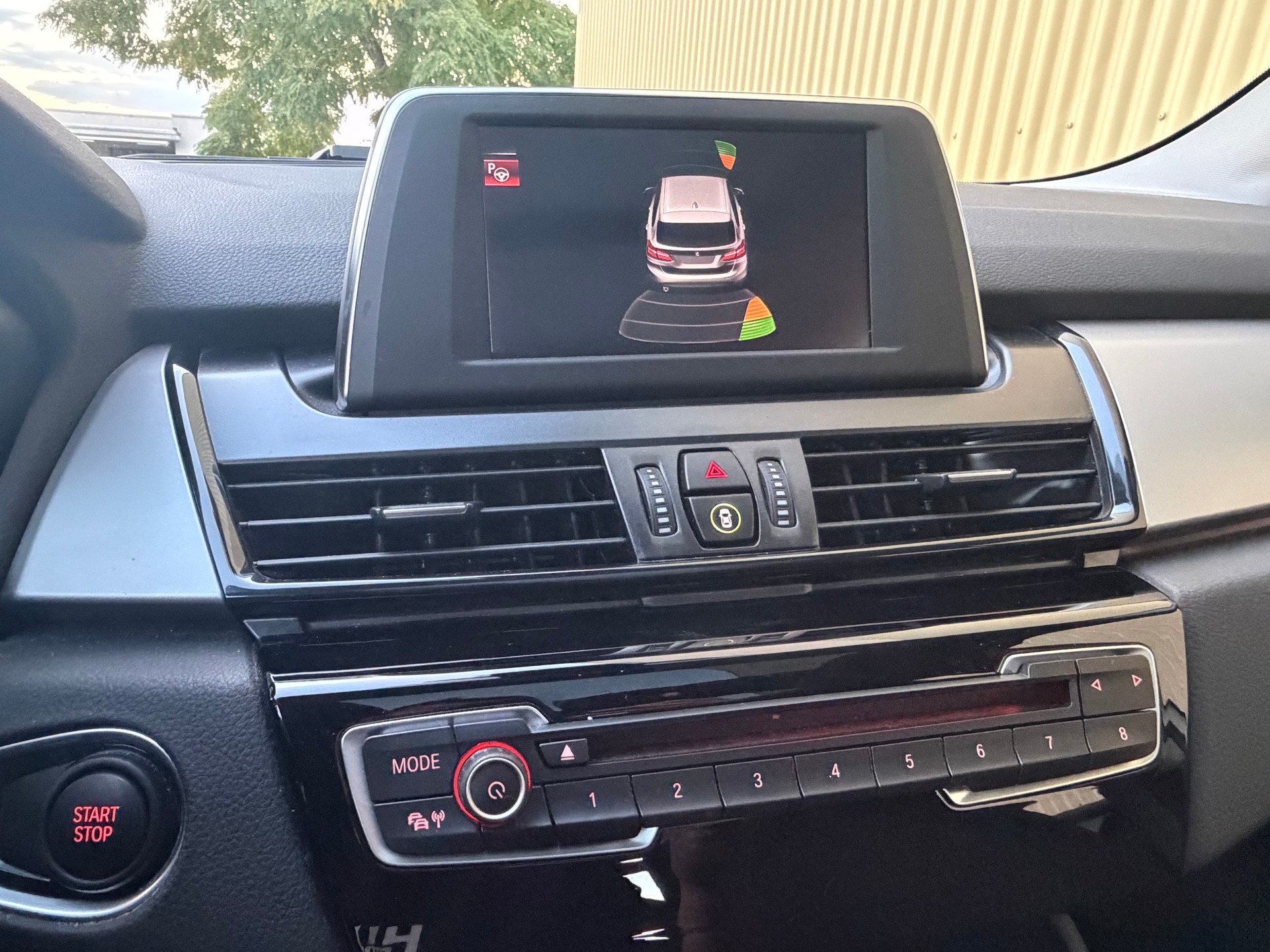 BMW 225xe iPerformance Active Tourer Steptronic-image-9