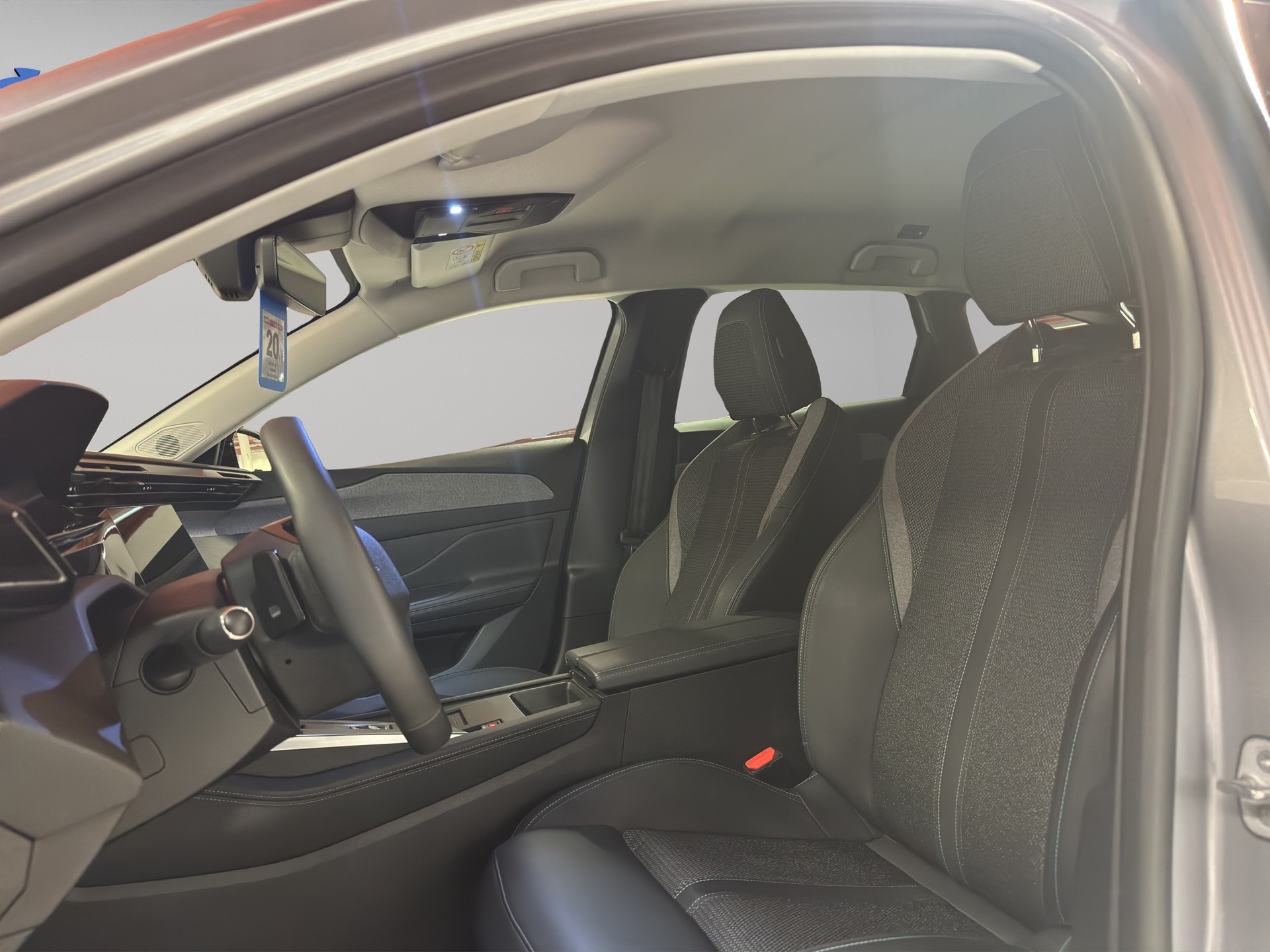 PEUGEOT 308 SW 1.2 PureTech Active-image-5