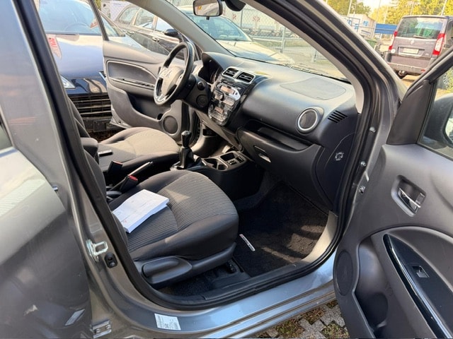 MITSUBISHI Attrage 1.2 Style-image-13