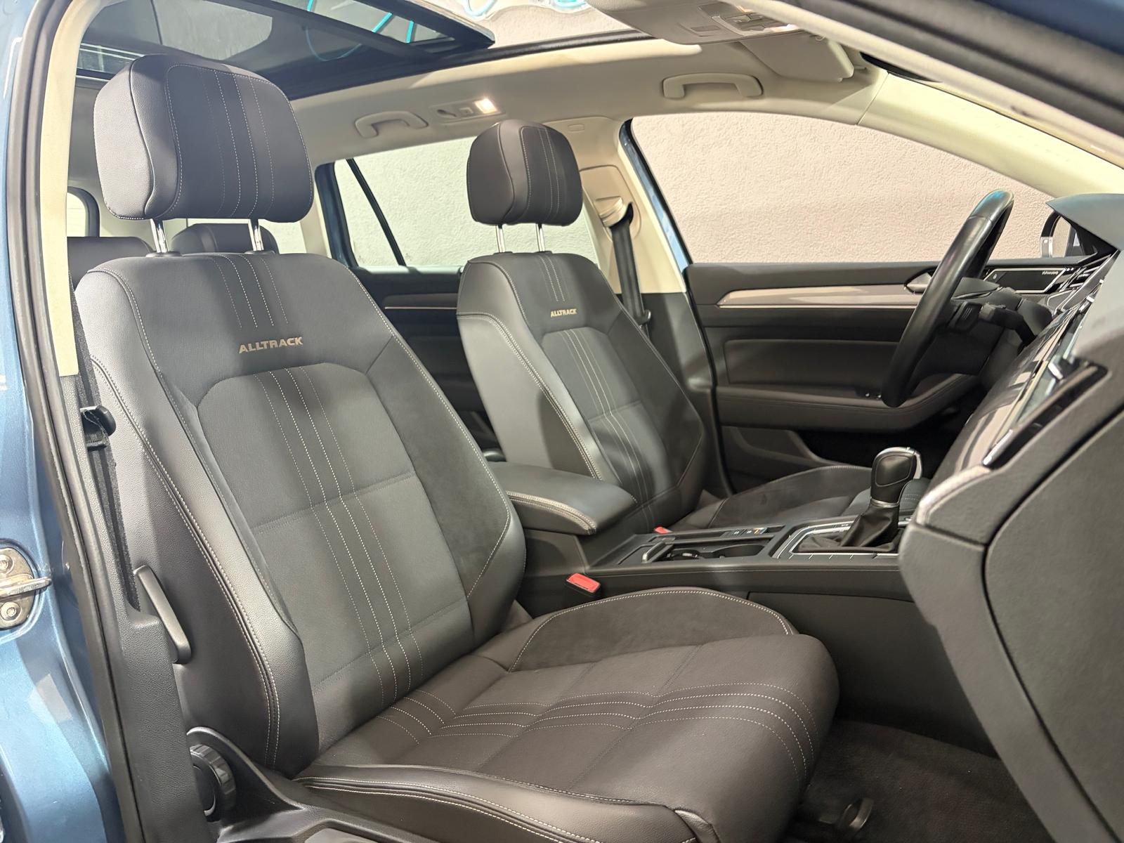 VW Passat Alltrack 2.0 TDI BMT 4Motion DSG - Attelage - Toit ouvrant-image-12