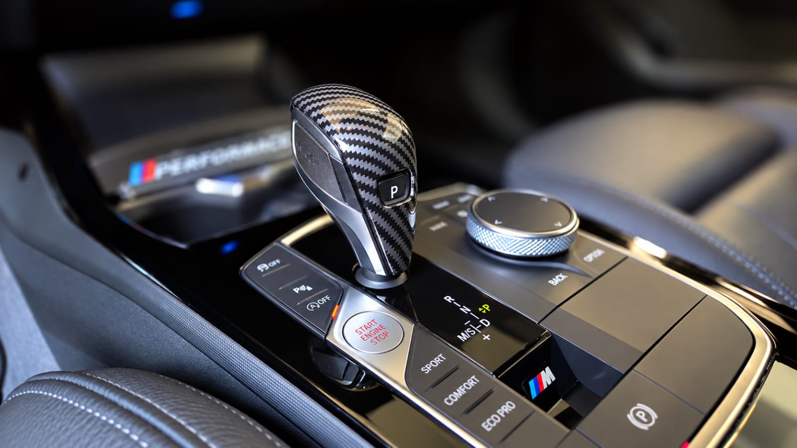 BMW M135i xDrive Steptronic-image-14