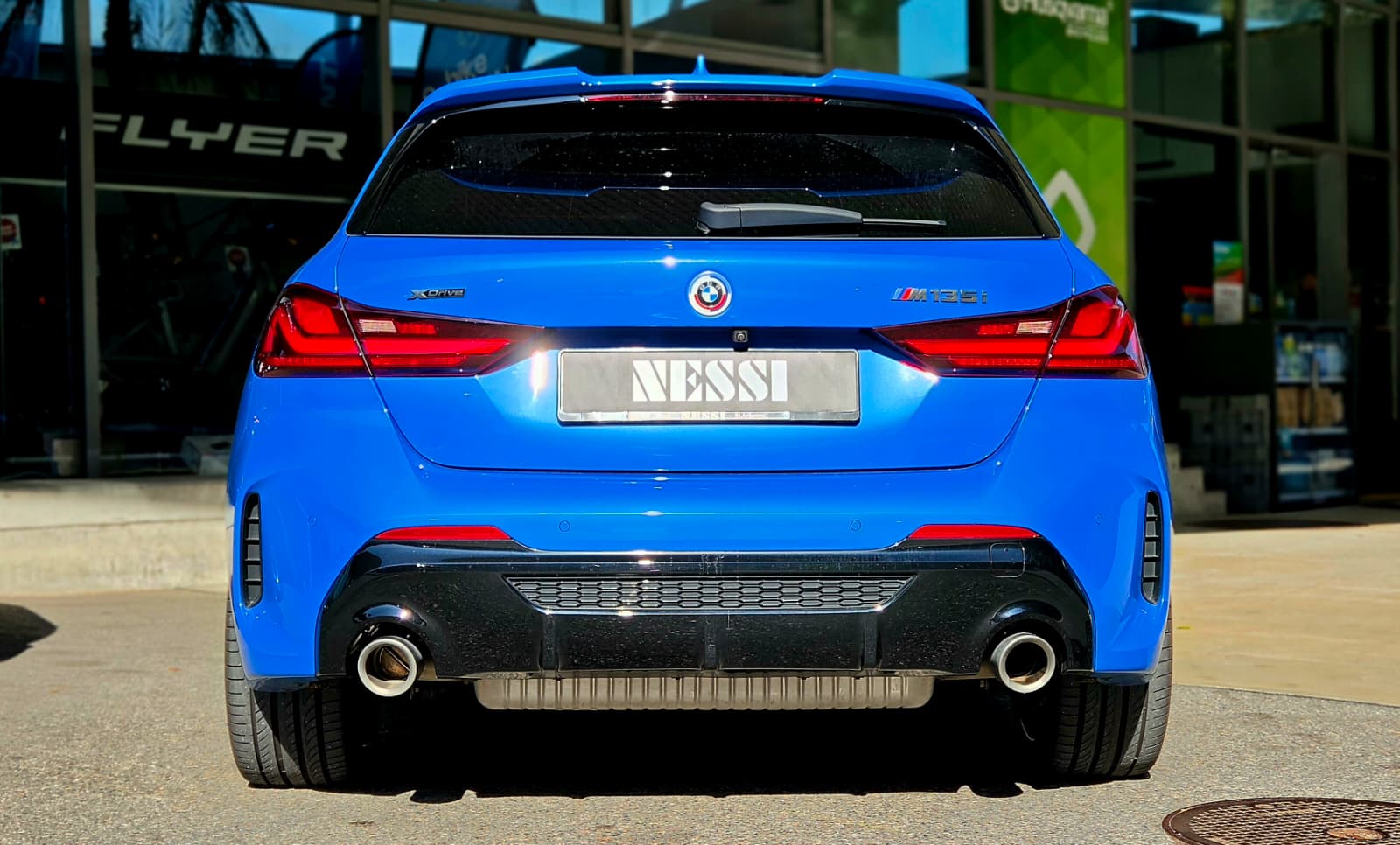 BMW M135i xDrive Steptronic-image-4