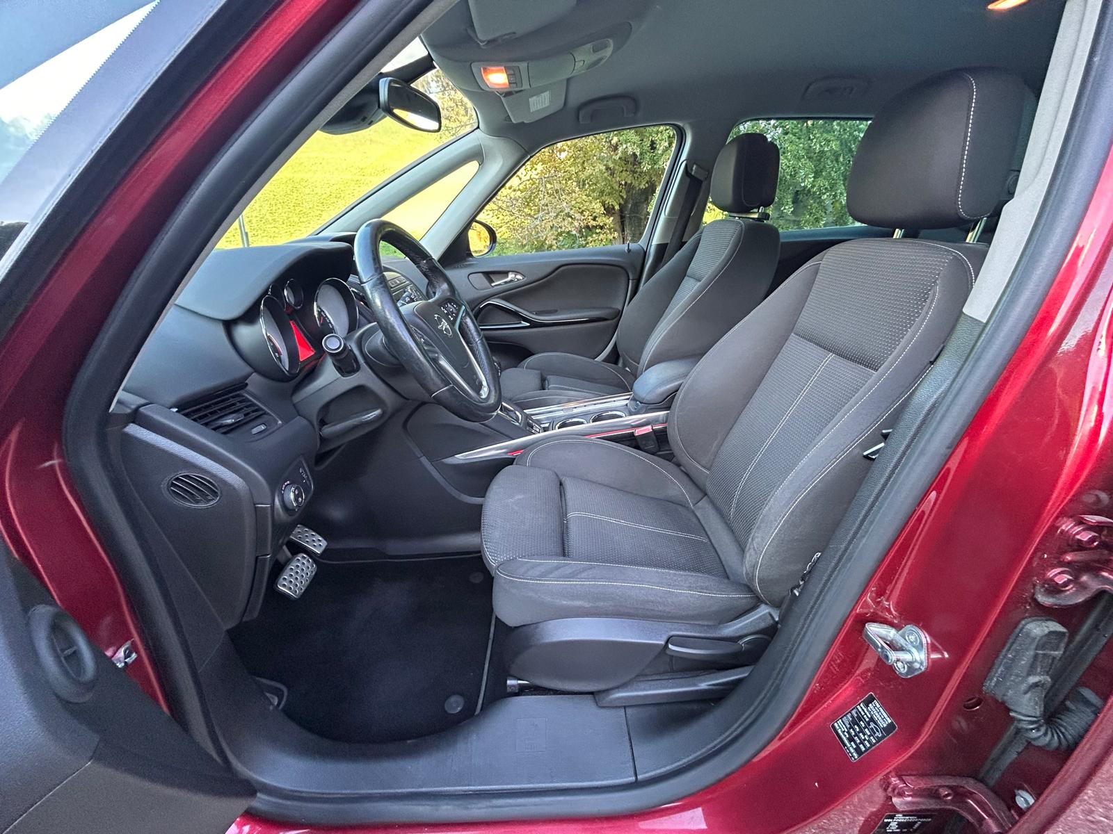 OPEL Zafira Tourer 1.6i 16V Turbo Active Ed. Aut.-image-16