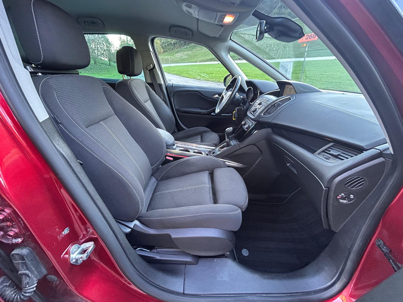 OPEL Zafira Tourer 1.6i 16V Turbo Active Ed. Aut.-image-12