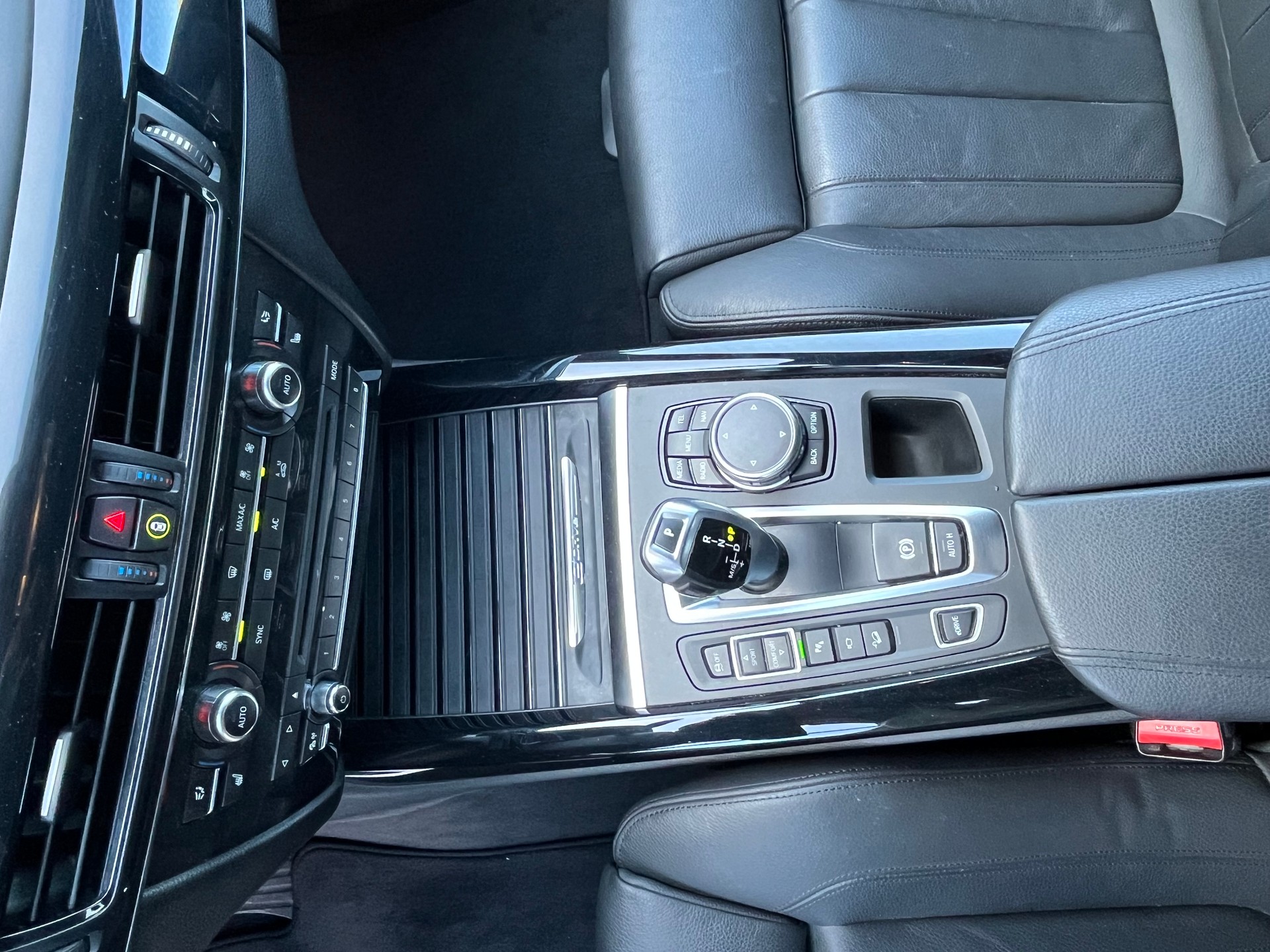 BMW X5 xDrive 40e iPerformance Steptronic-image-10