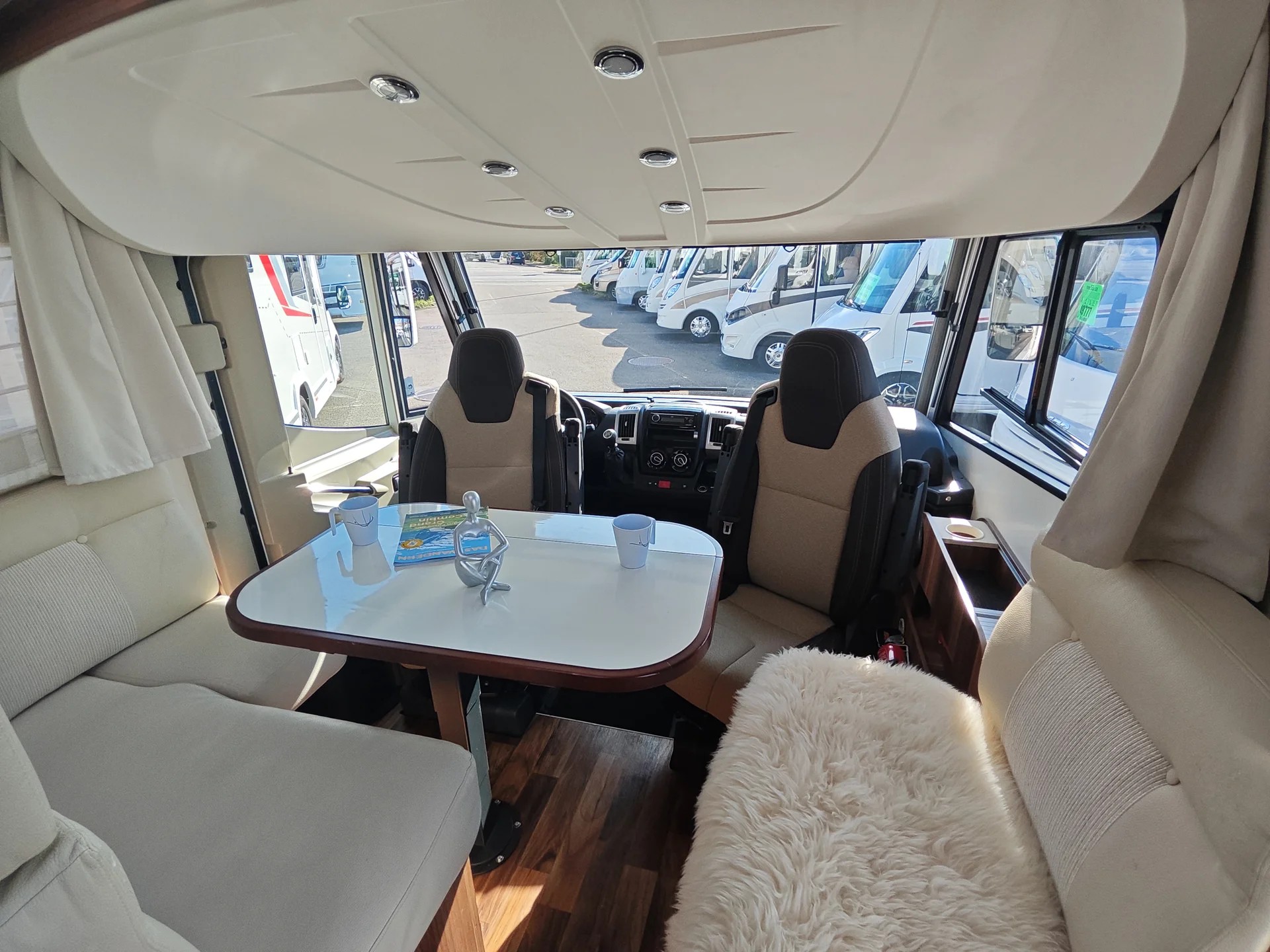 ROLLER TEAM Pegaso 288 Mythos ***das echte Luxus-Gefühl eines Vollintegrierten: Ein riesiges Panorama-Fahrgefühl***-image-17