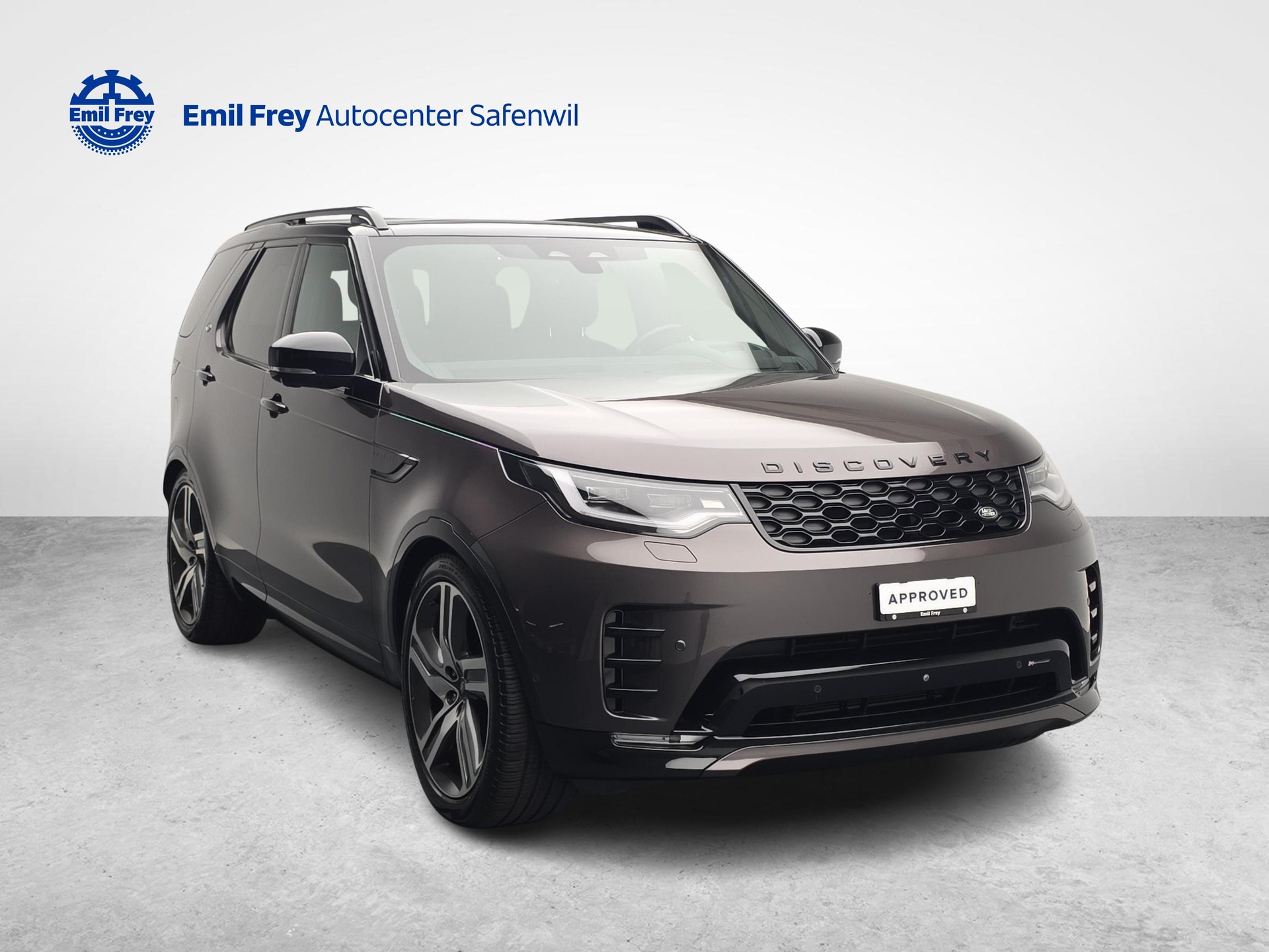 LAND ROVER Discovery 3.0 D I6 300 R-Dynamic SE-image-6