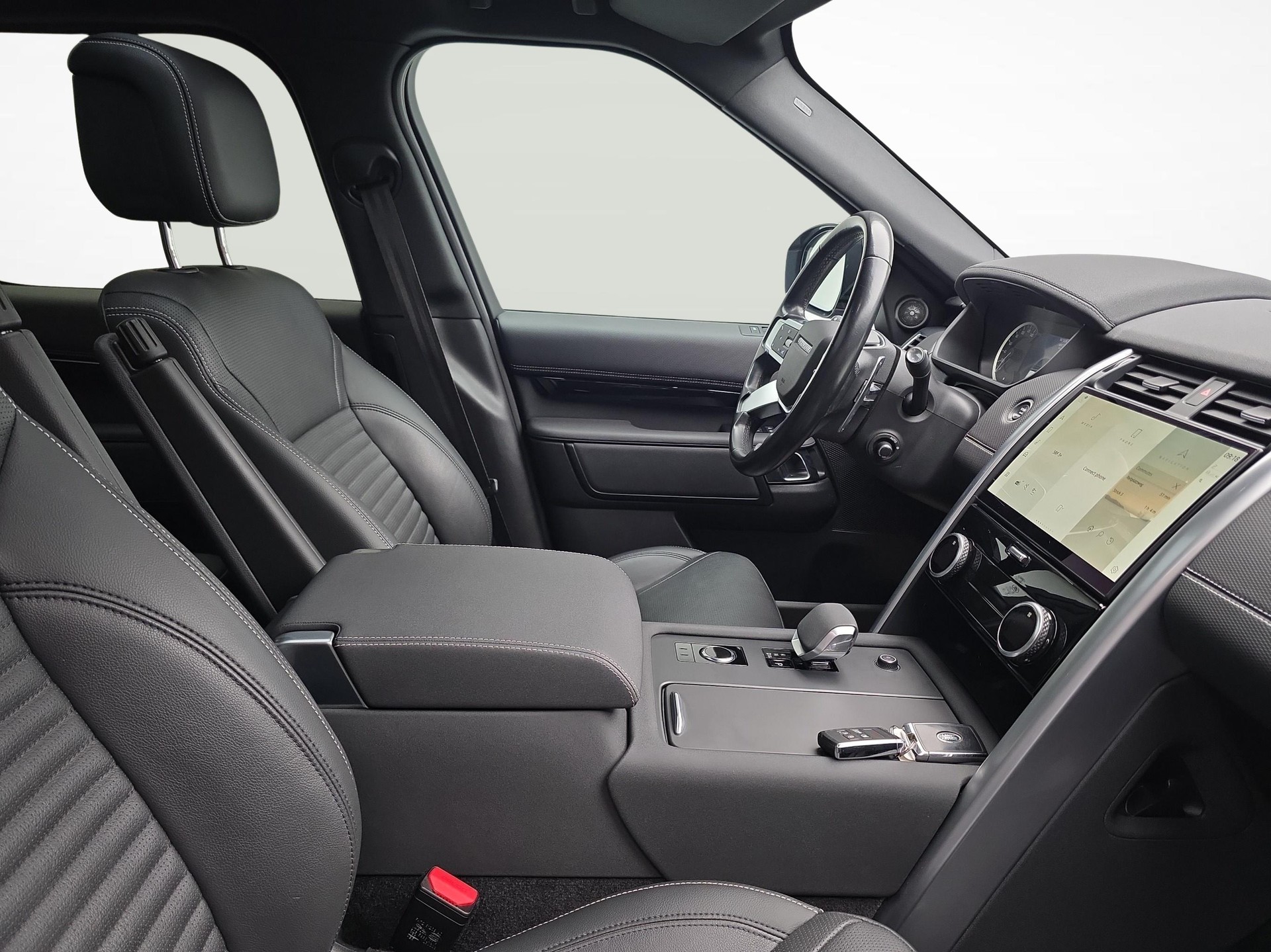 LAND ROVER Discovery 3.0 D I6 300 R-Dynamic SE-image-9