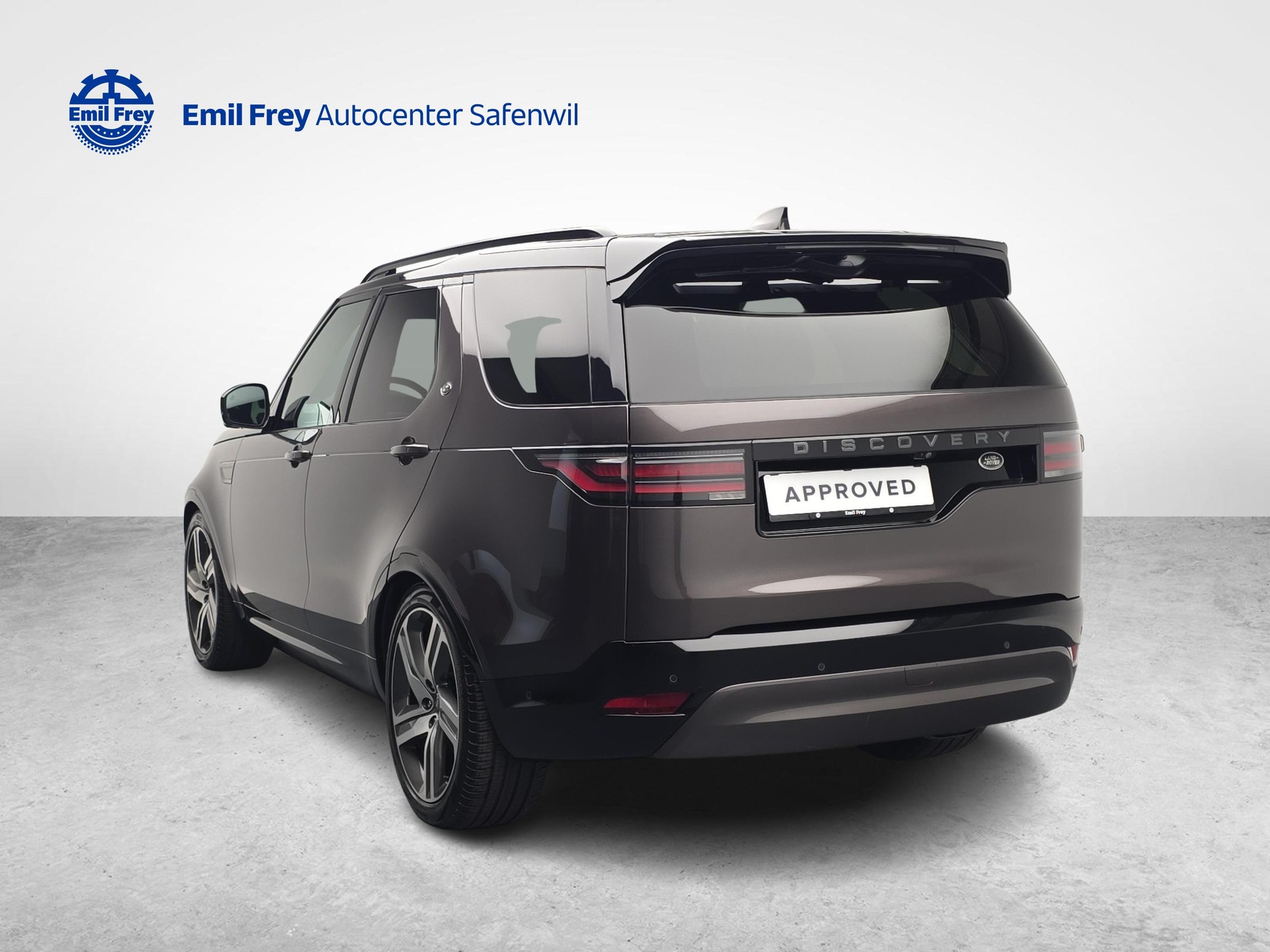 LAND ROVER Discovery 3.0 D I6 300 R-Dynamic SE-image-2