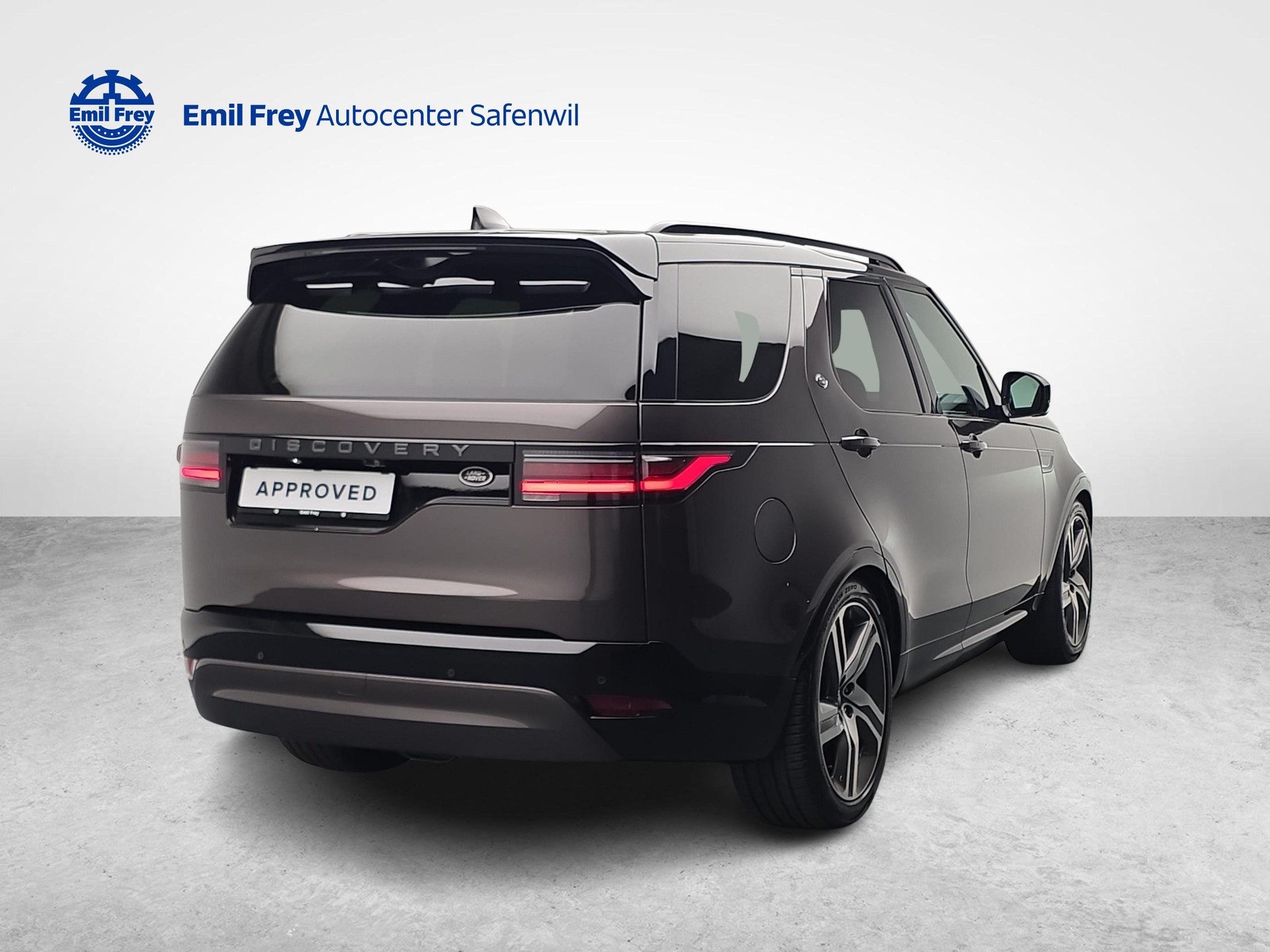 LAND ROVER Discovery 3.0 D I6 300 R-Dynamic SE-image-4
