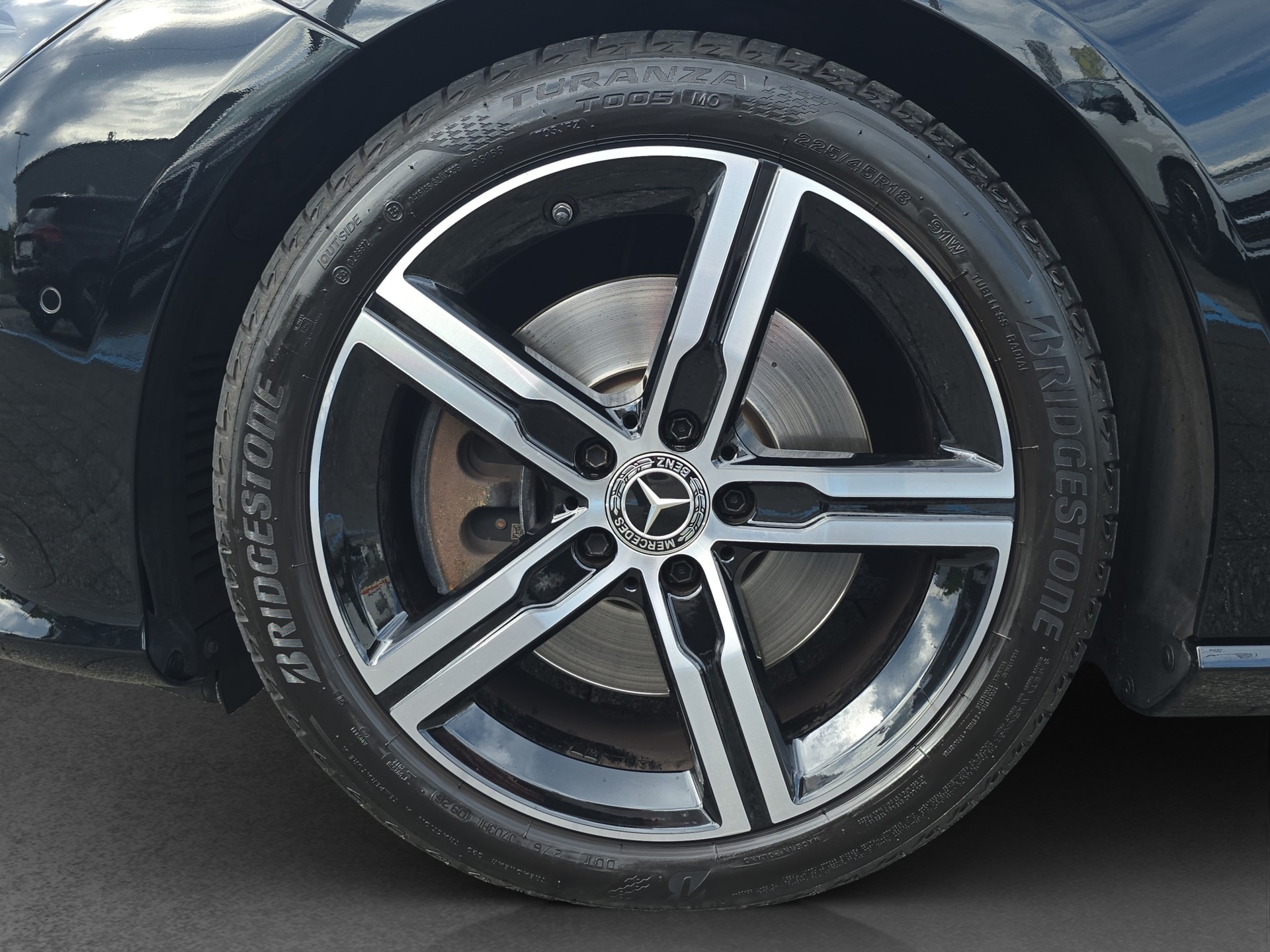 MERCEDES-BENZ CLA 250 4Matic Progressive 7G-DCT-image-11