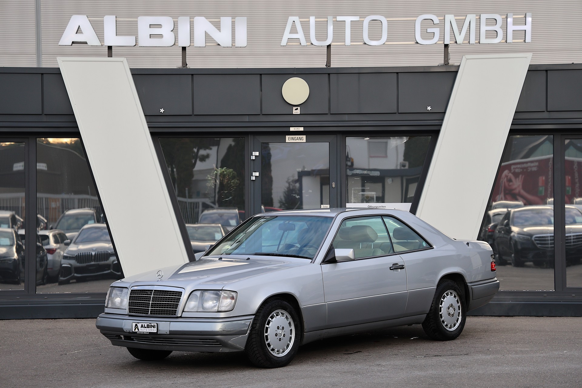 MERCEDES-BENZ E 320 Coupé *Frisch ab VETERANPRÜFUNG*-image-0
