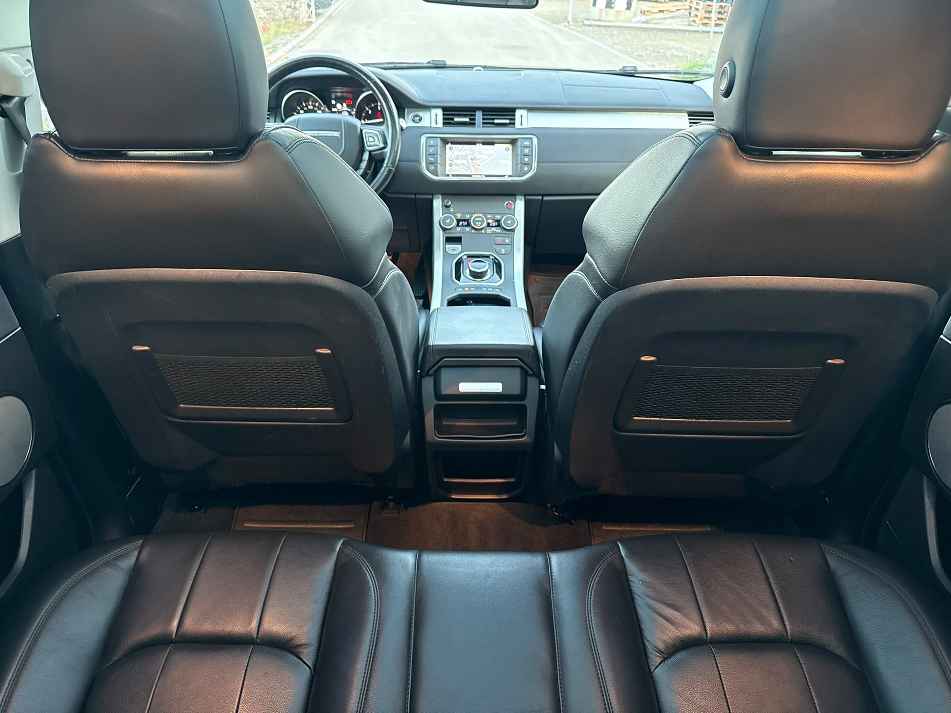 LAND ROVER Range Rover Evoque 2.0 TD4 SE Advantage AT9-image-8