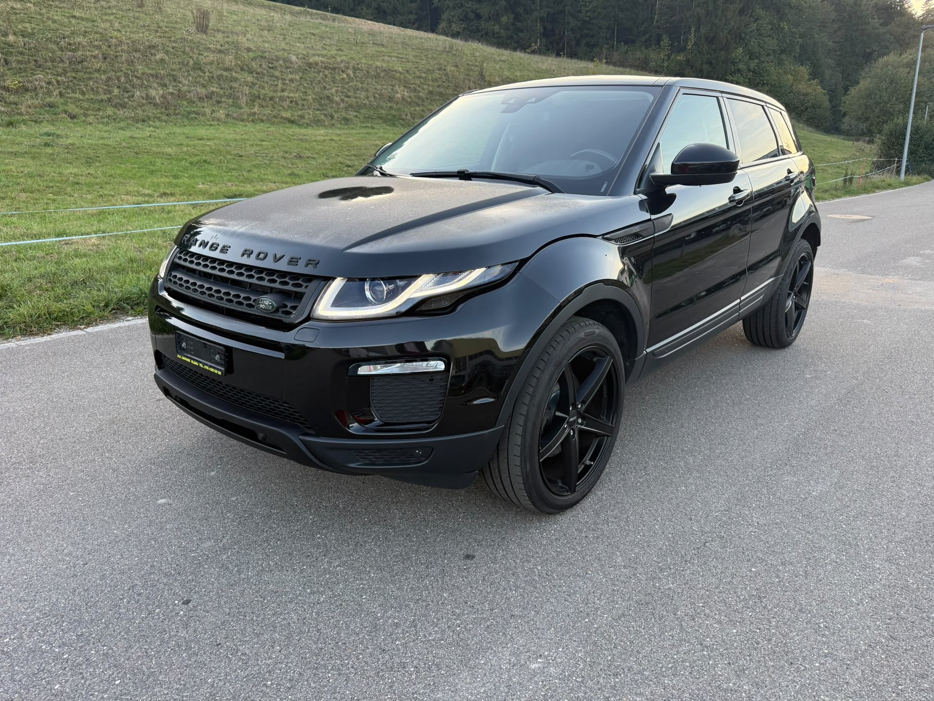 LAND ROVER Range Rover Evoque 2.0 TD4 SE Advantage AT9-image-1