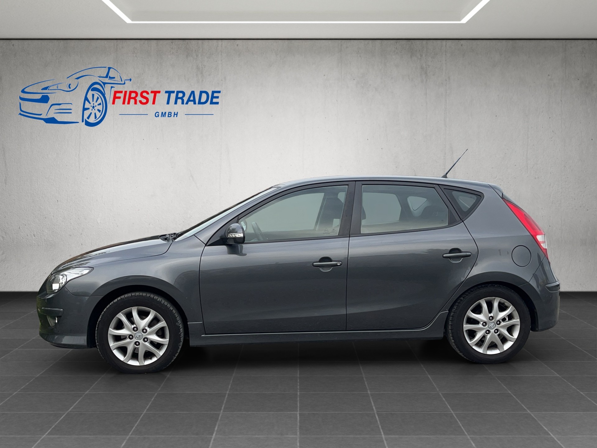 HYUNDAI i30 1.6 Swiss Plus Edition Automatic-image-7