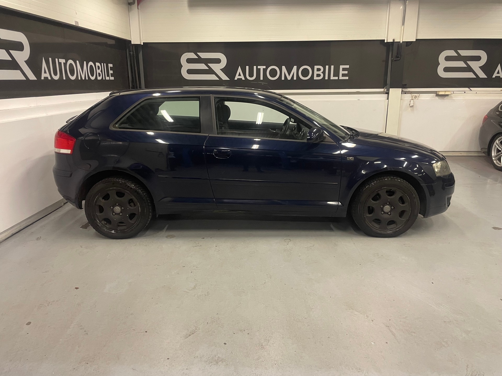 AUDI A3 2.0 FSI Attraction-image-7