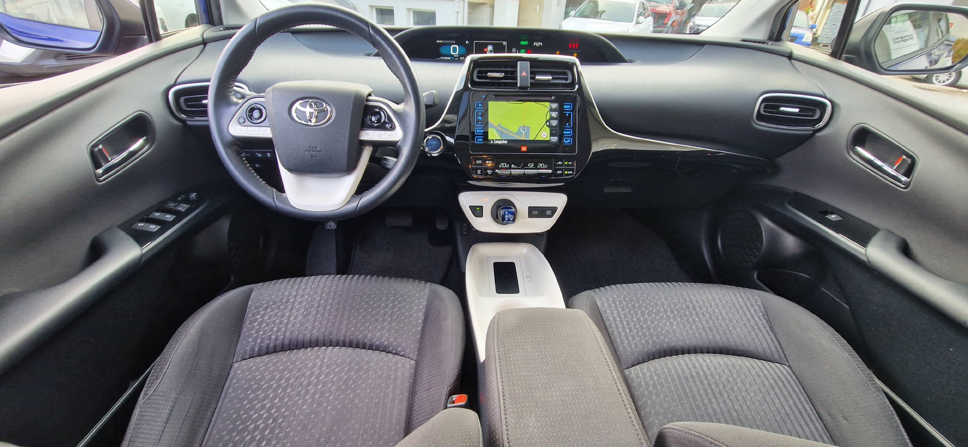 TOYOTA Prius 1.8 VVTi HSD Sol Premium-image-4