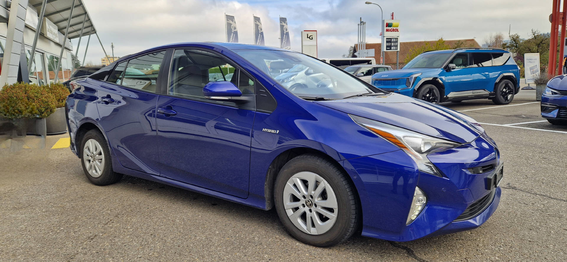 TOYOTA Prius 1.8 VVTi HSD Sol Premium-image-14