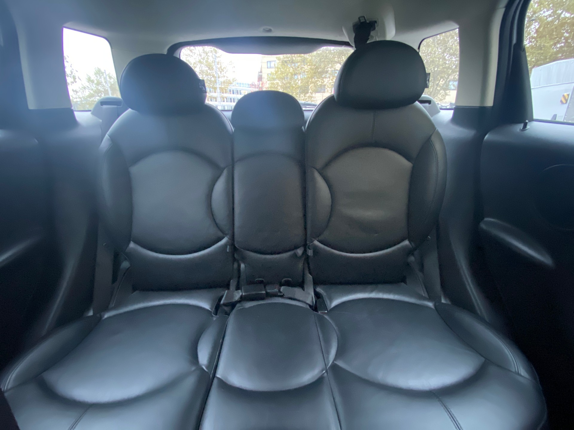 MINI Mini Countryman Cooper FWD Steptronic-image-2