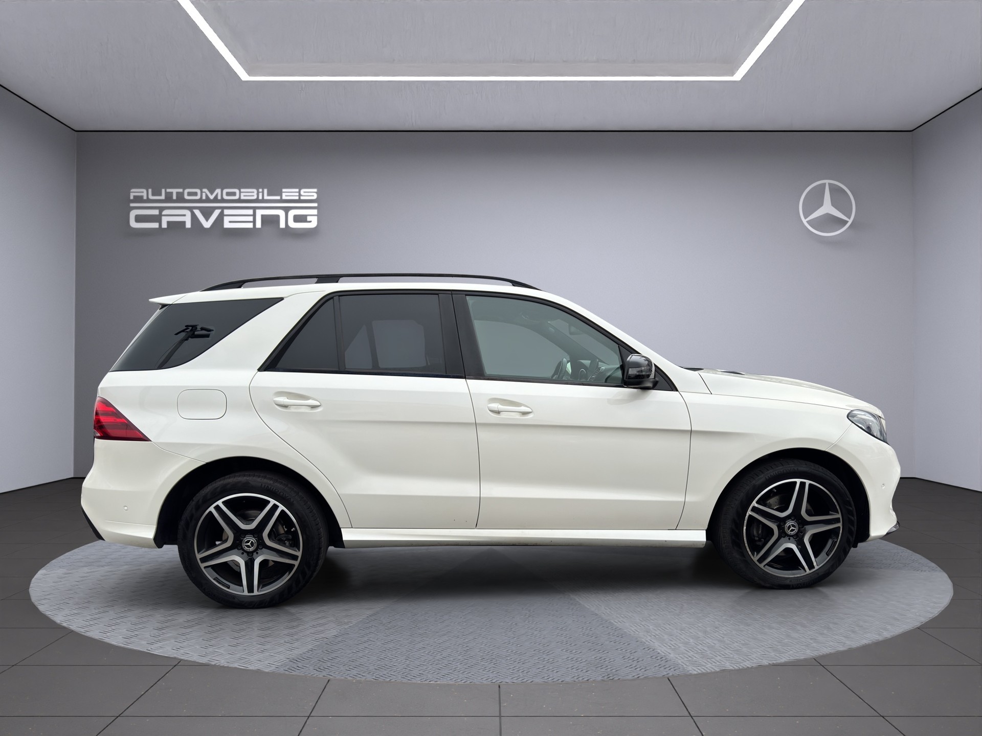 MERCEDES-BENZ GLE 350 d 4Matic 9G-Tronic-image-5
