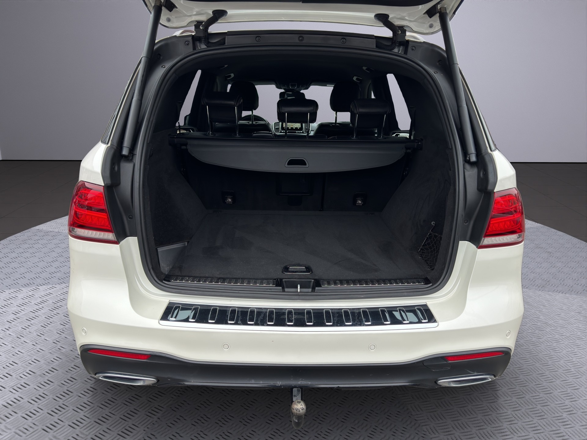 MERCEDES-BENZ GLE 350 d 4Matic 9G-Tronic-image-17