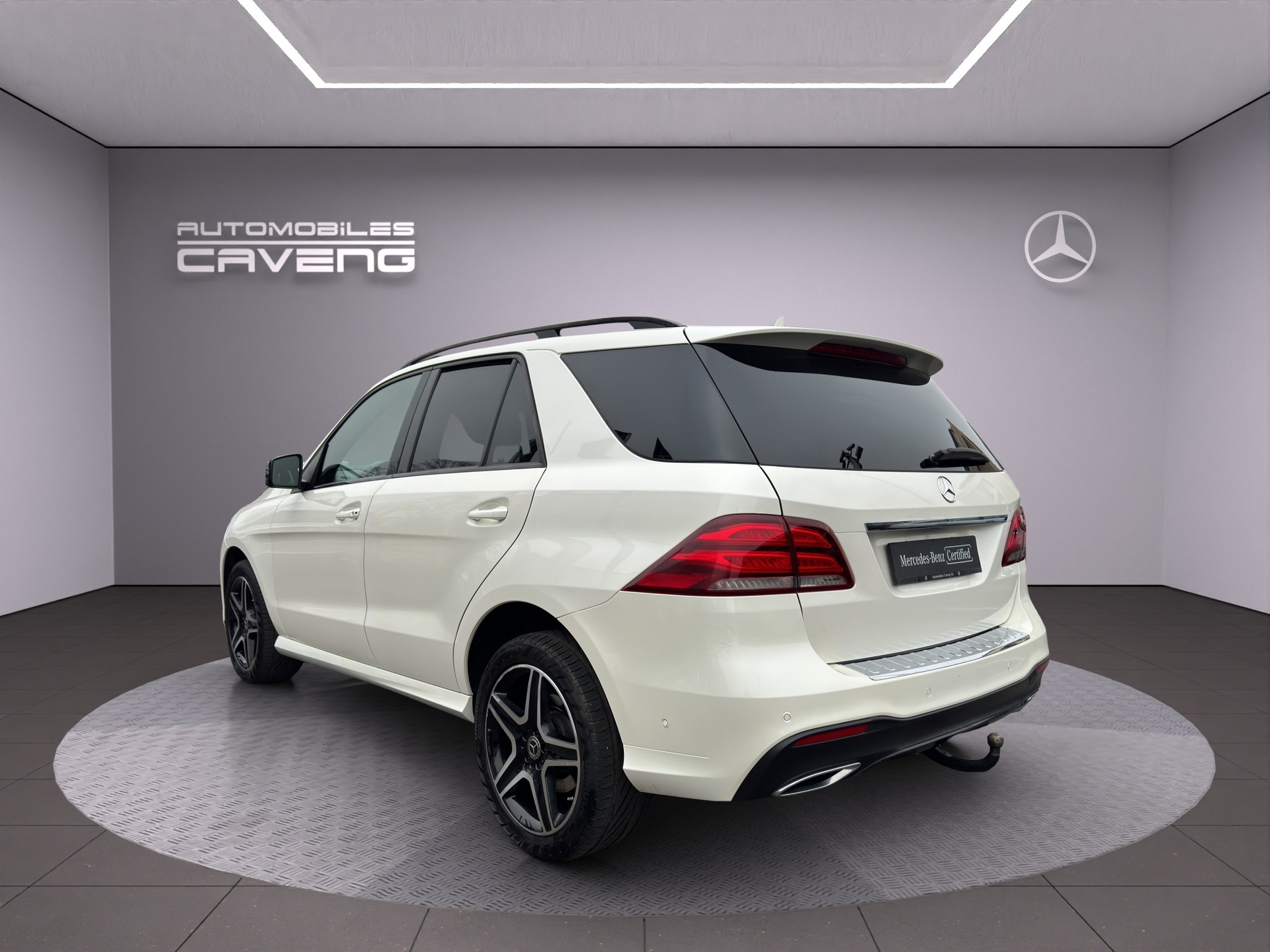 MERCEDES-BENZ GLE 350 d 4Matic 9G-Tronic-image-2