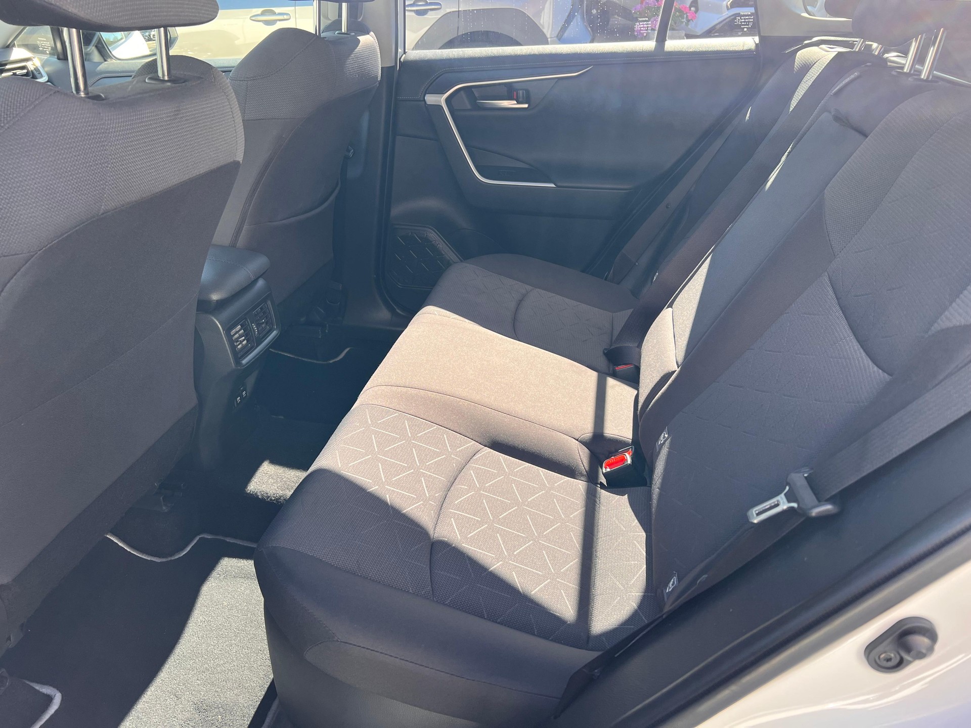 TOYOTA RAV4 2.5 HSD Trend-image-10