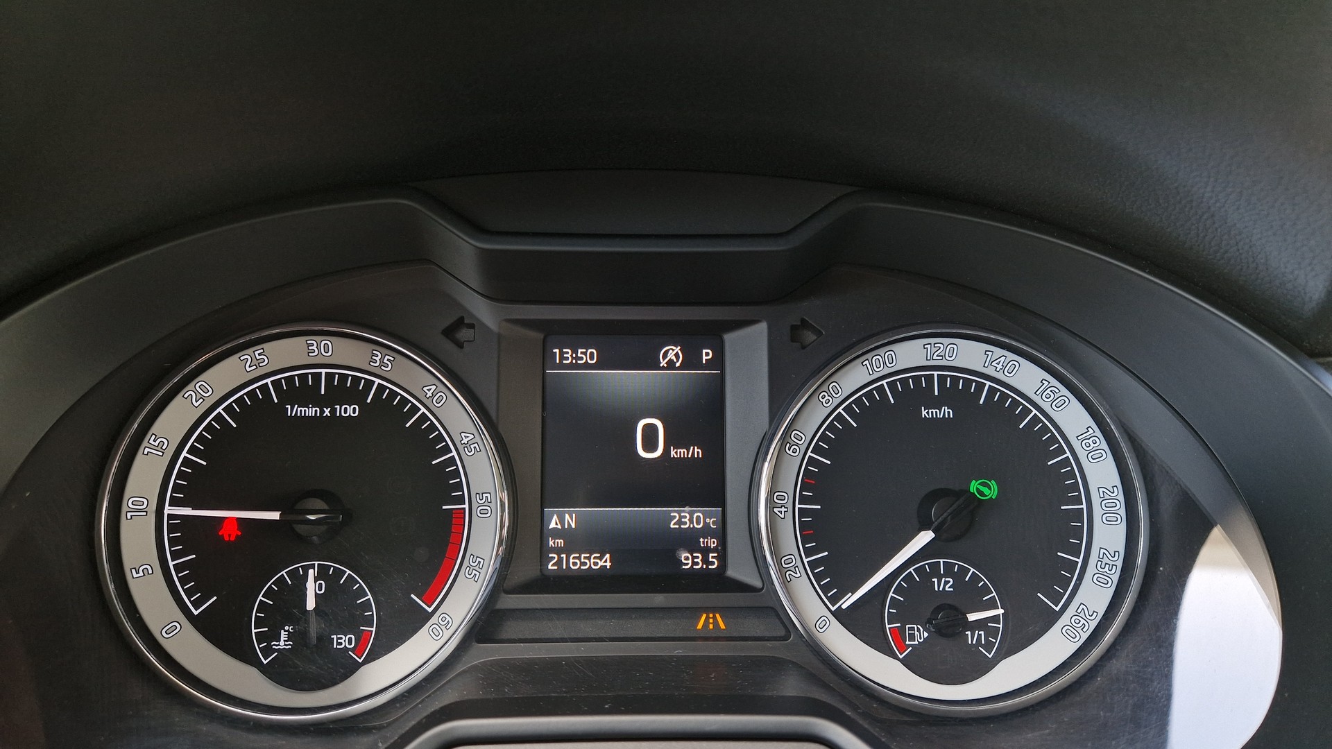 SKODA Octavia Combi 2.0 TDI Ambition 4x4 DSG-image-7