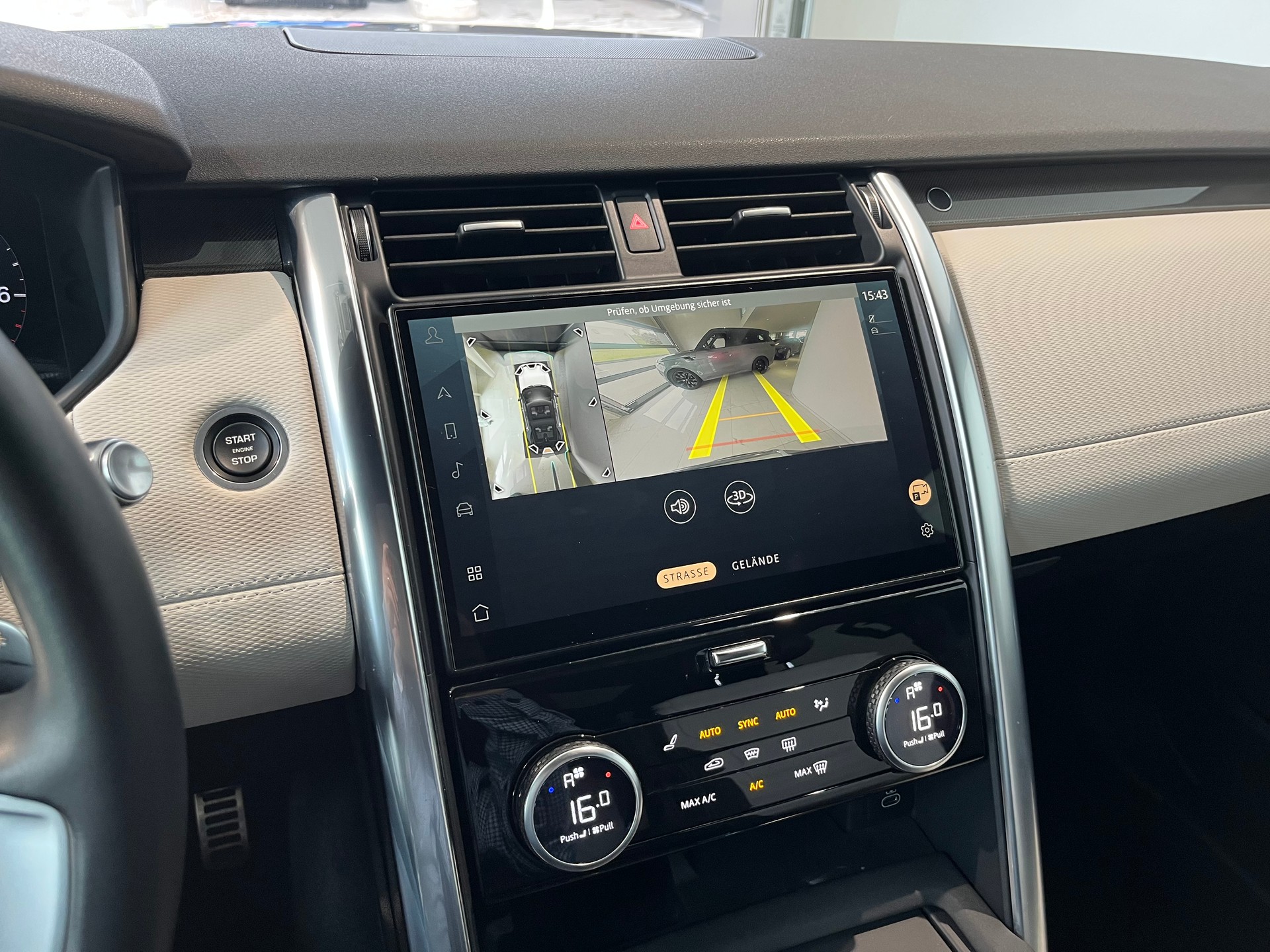 LAND ROVER Discovery 3.0 i6 360 R-Dynamic S AWD Automatic-image-12
