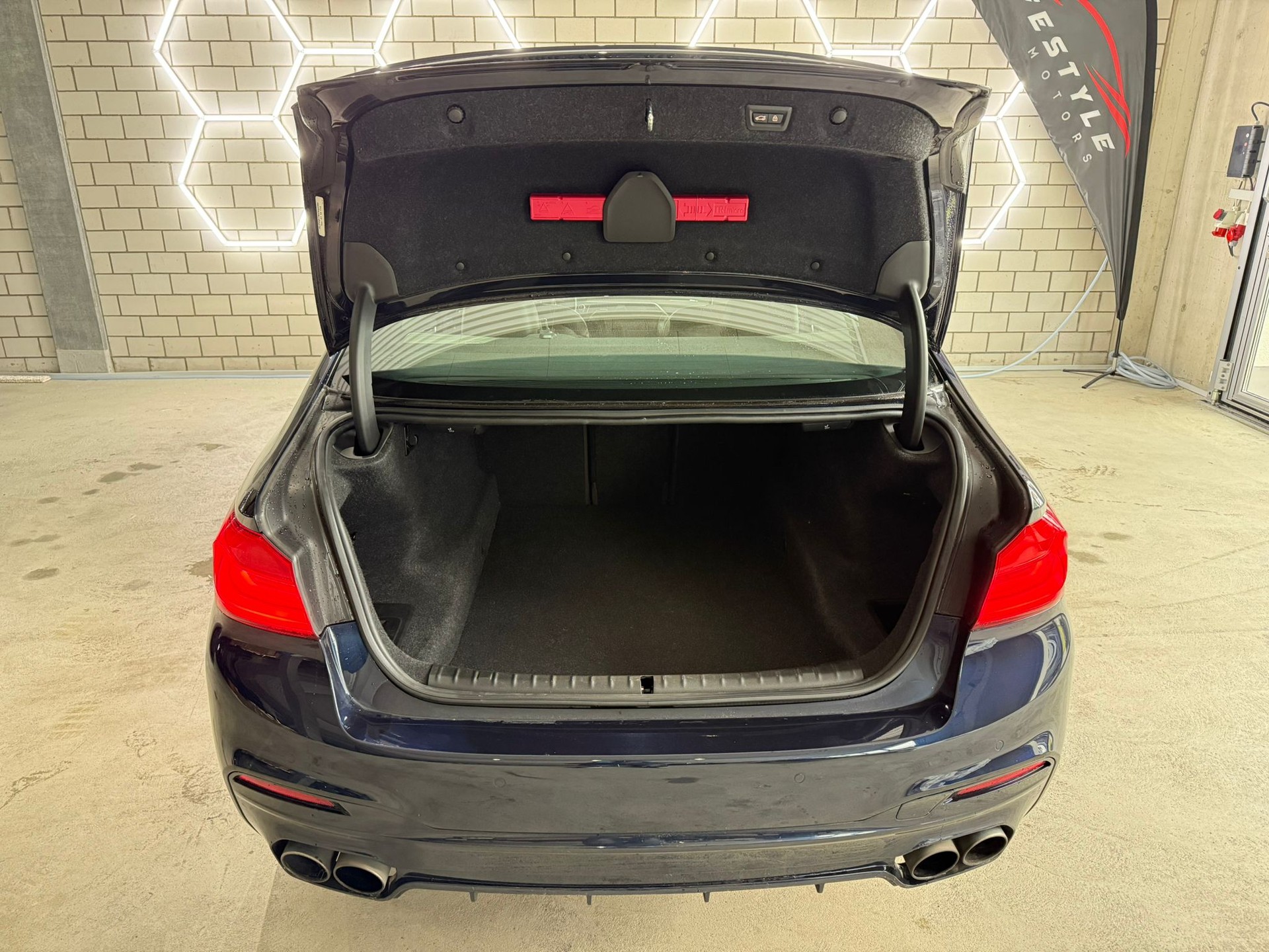 BMW-ALPINA B5 BiTurbo 4.4 V8 xDrive Switch-Tronic-image-11