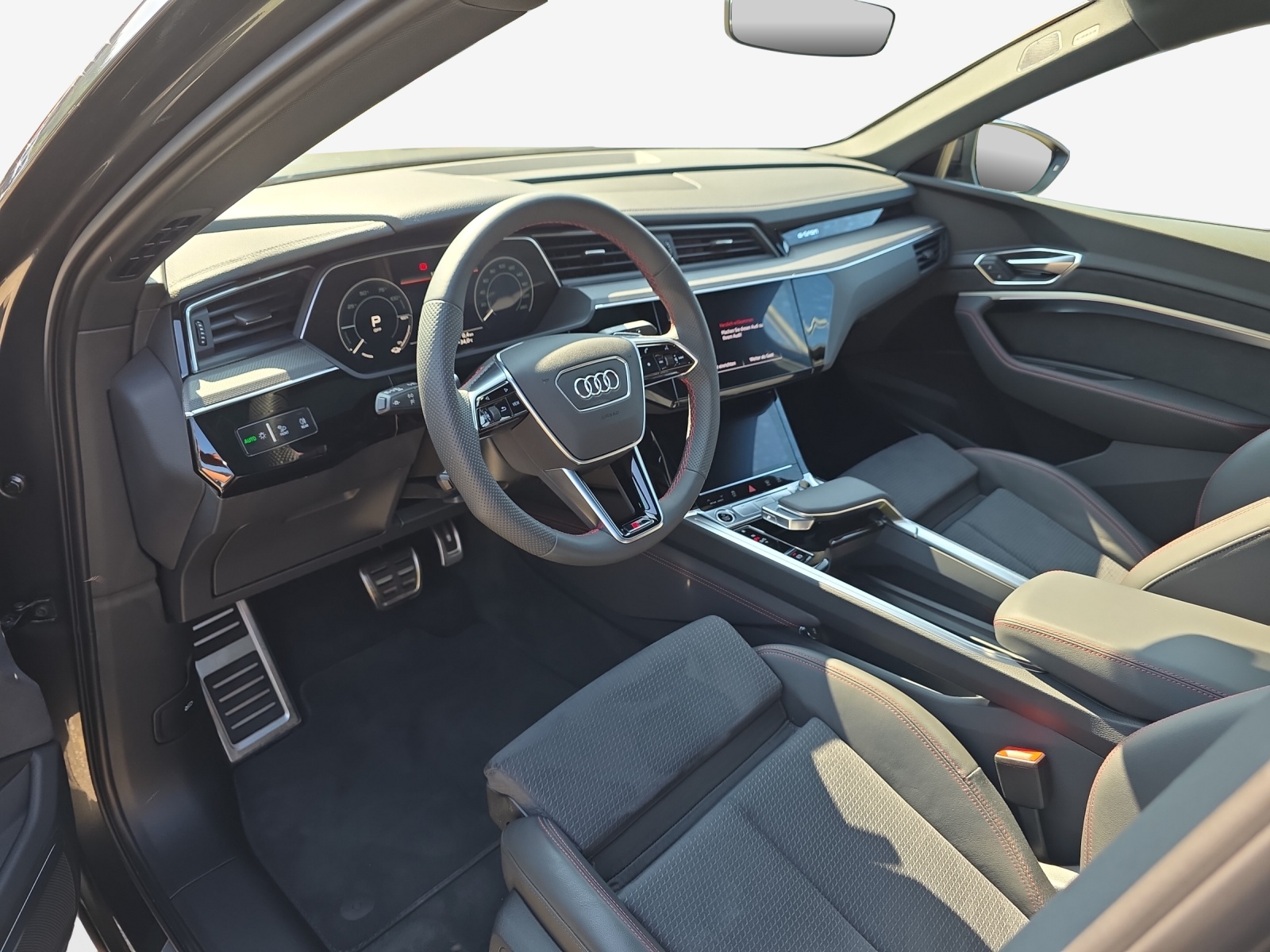 AUDI Q8 Sportback 55 e-tron Black Edition quattro-image-10