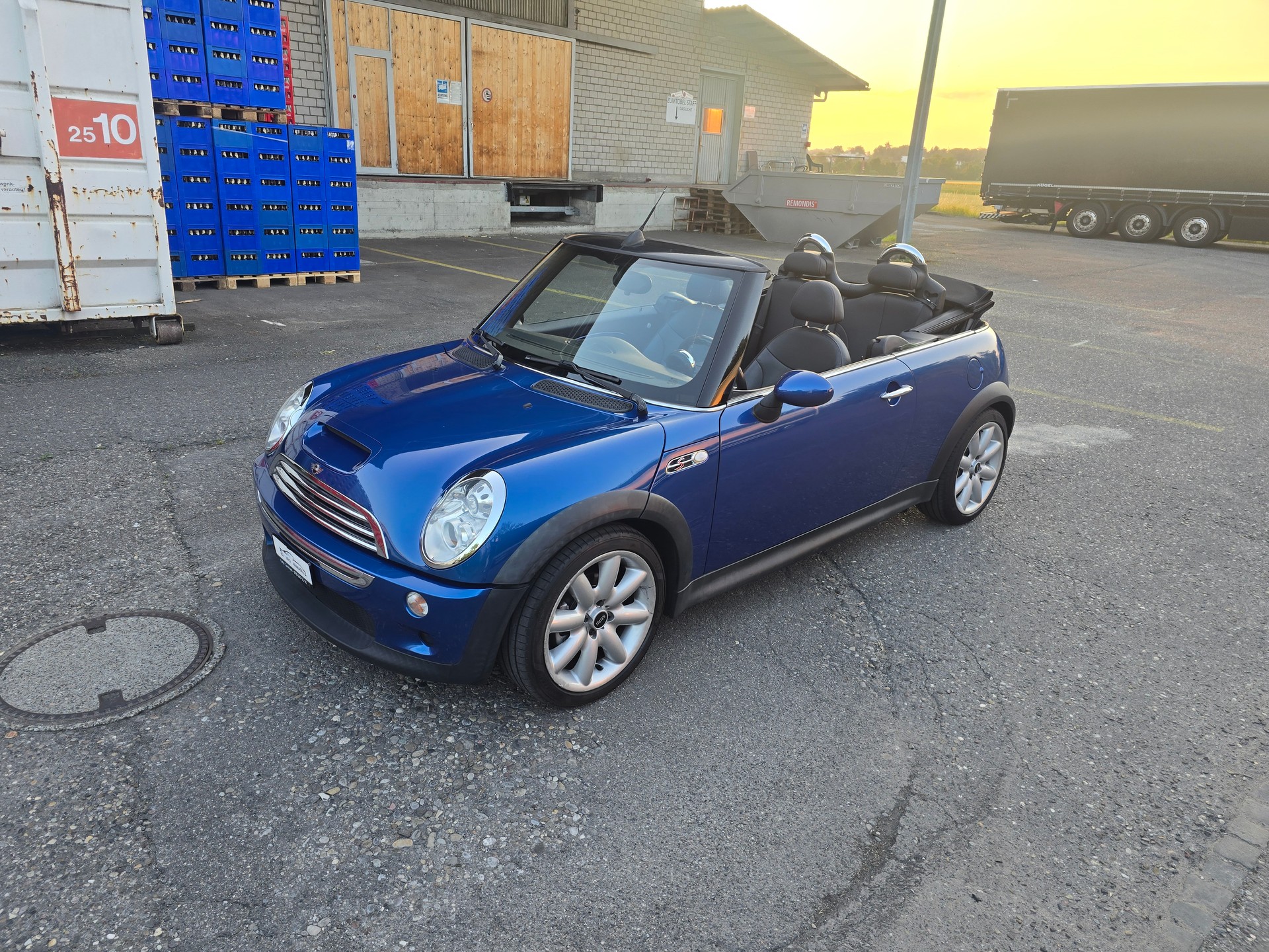 MINI Cooper S Cabriolet-image-10