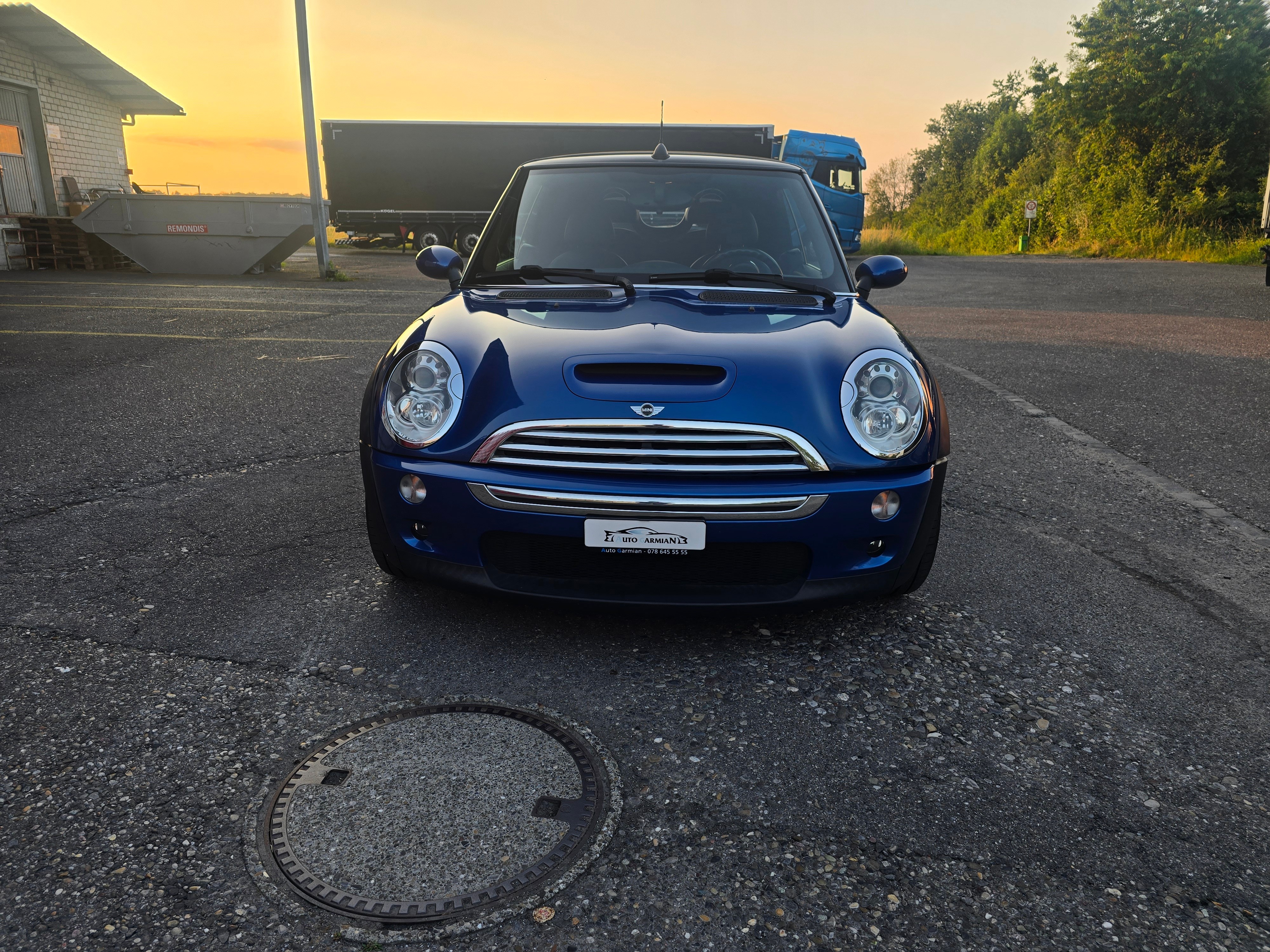 Car photo