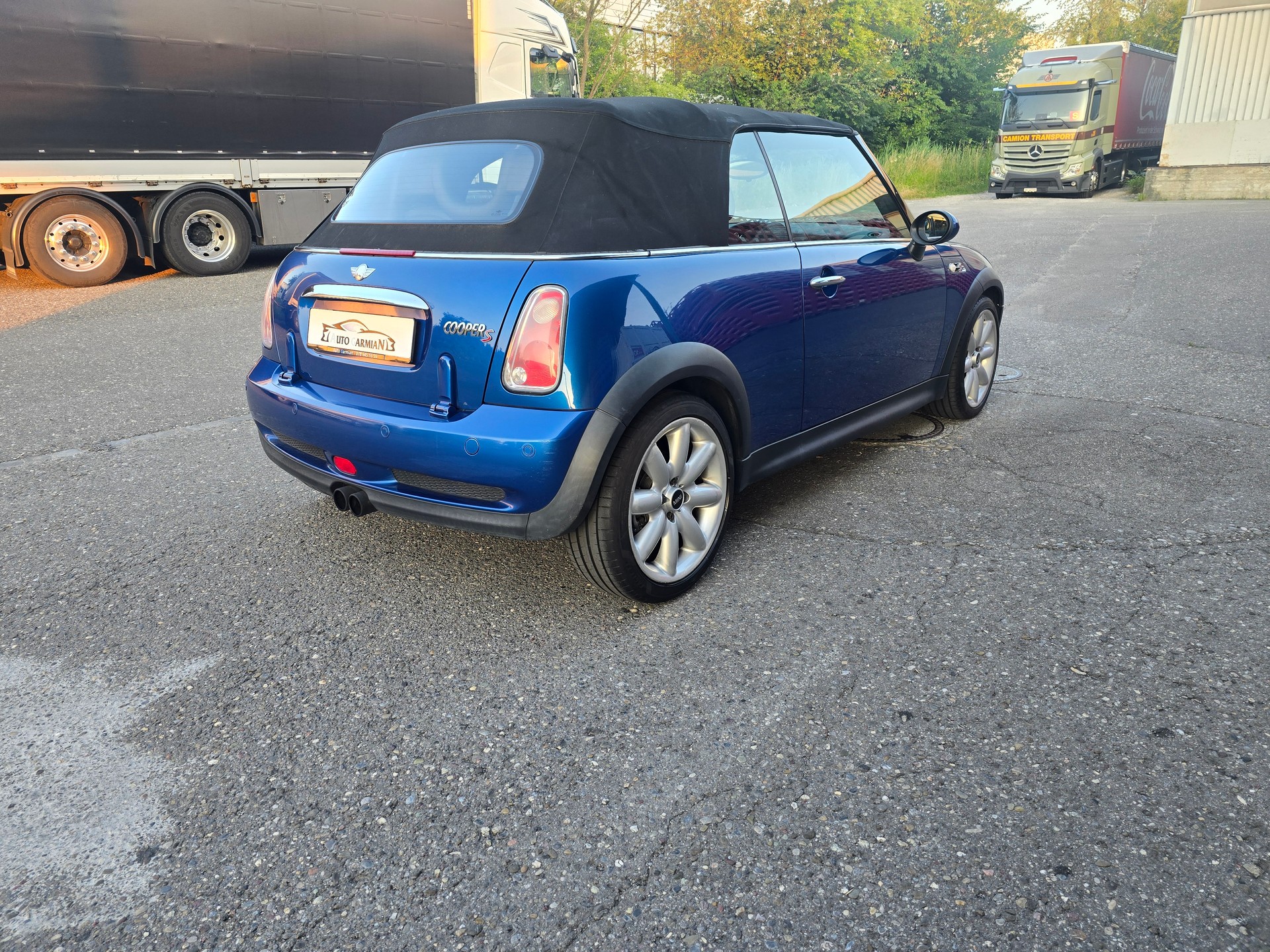MINI Cooper S Cabriolet-image-4