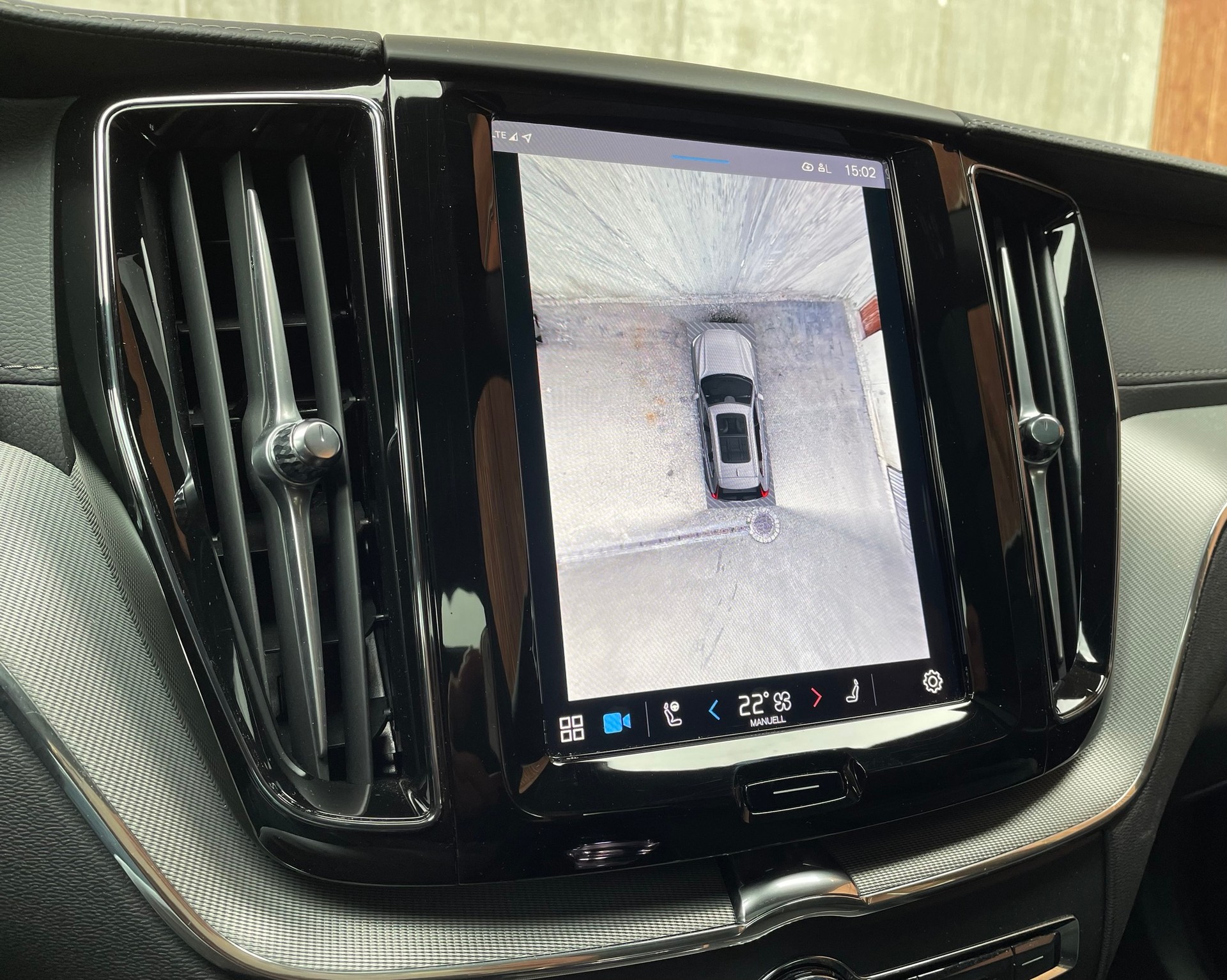 VOLVO XC60 2.0 T6 TE Ultimate Dark e-image-14