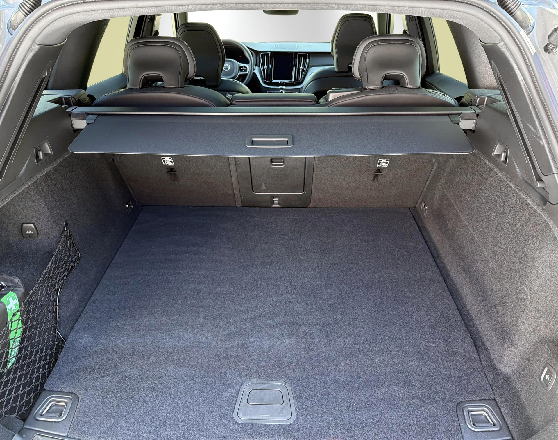 VOLVO XC60 2.0 T6 TE Ultimate Dark e-image-13