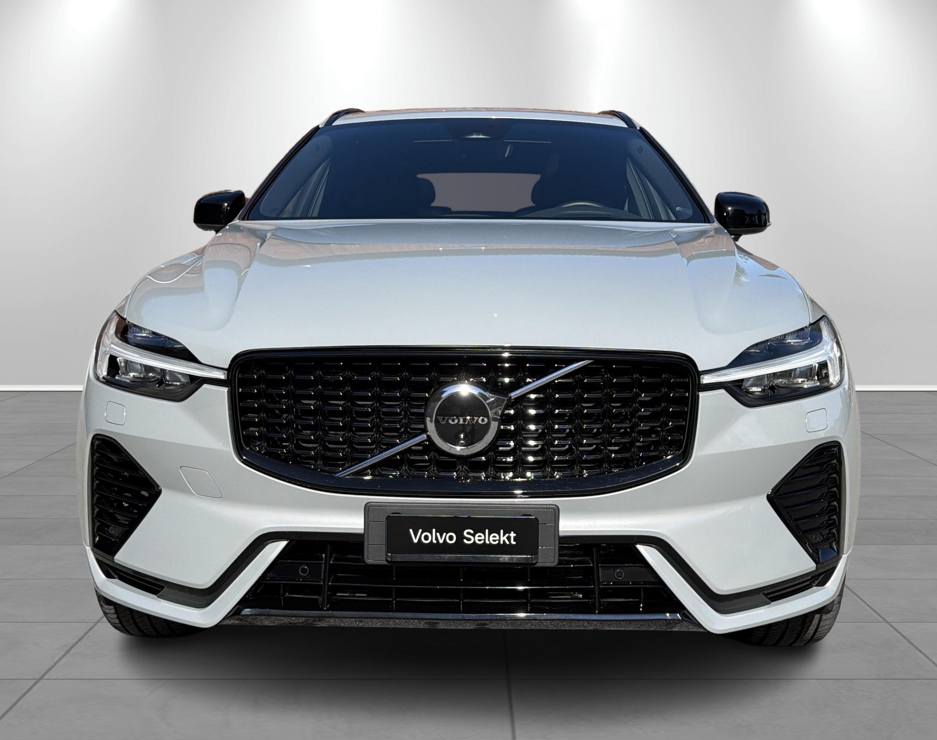 VOLVO XC60 2.0 T6 TE Ultimate Dark e-image-8
