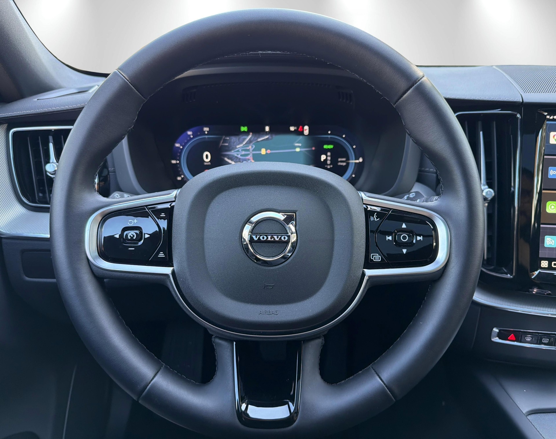 VOLVO XC60 2.0 T6 TE Ultimate Dark e-image-10