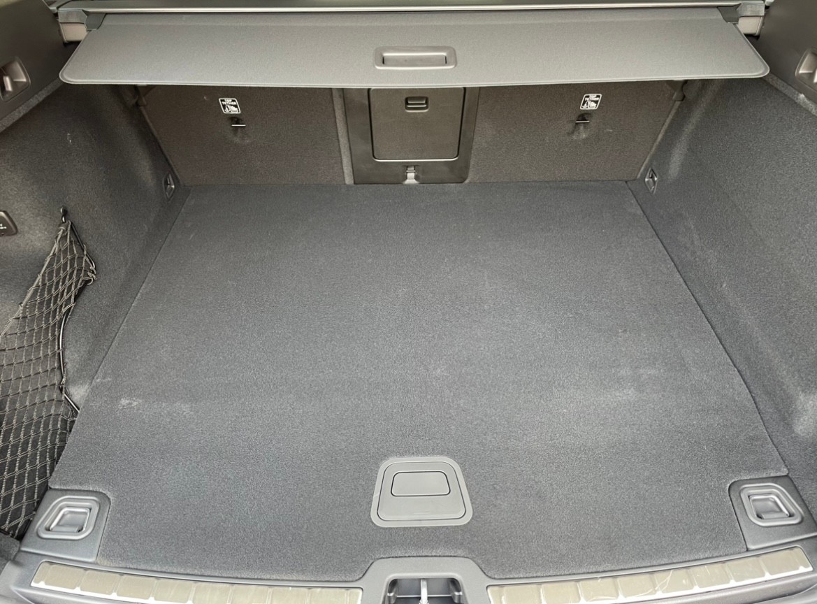 VOLVO XC60 2.0 T6 TE Ultimate Dark e-image-6