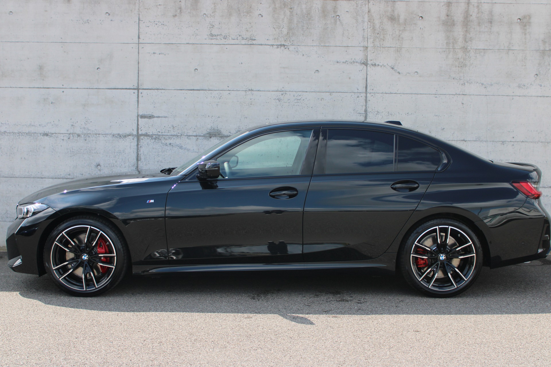 BMW M340d xDr 48V M Sport Pro-showroom-element-2