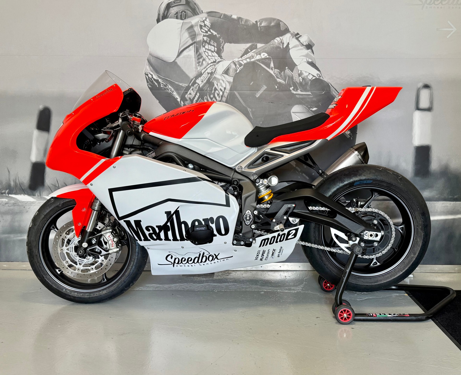 TRIUMPH 765 Racing