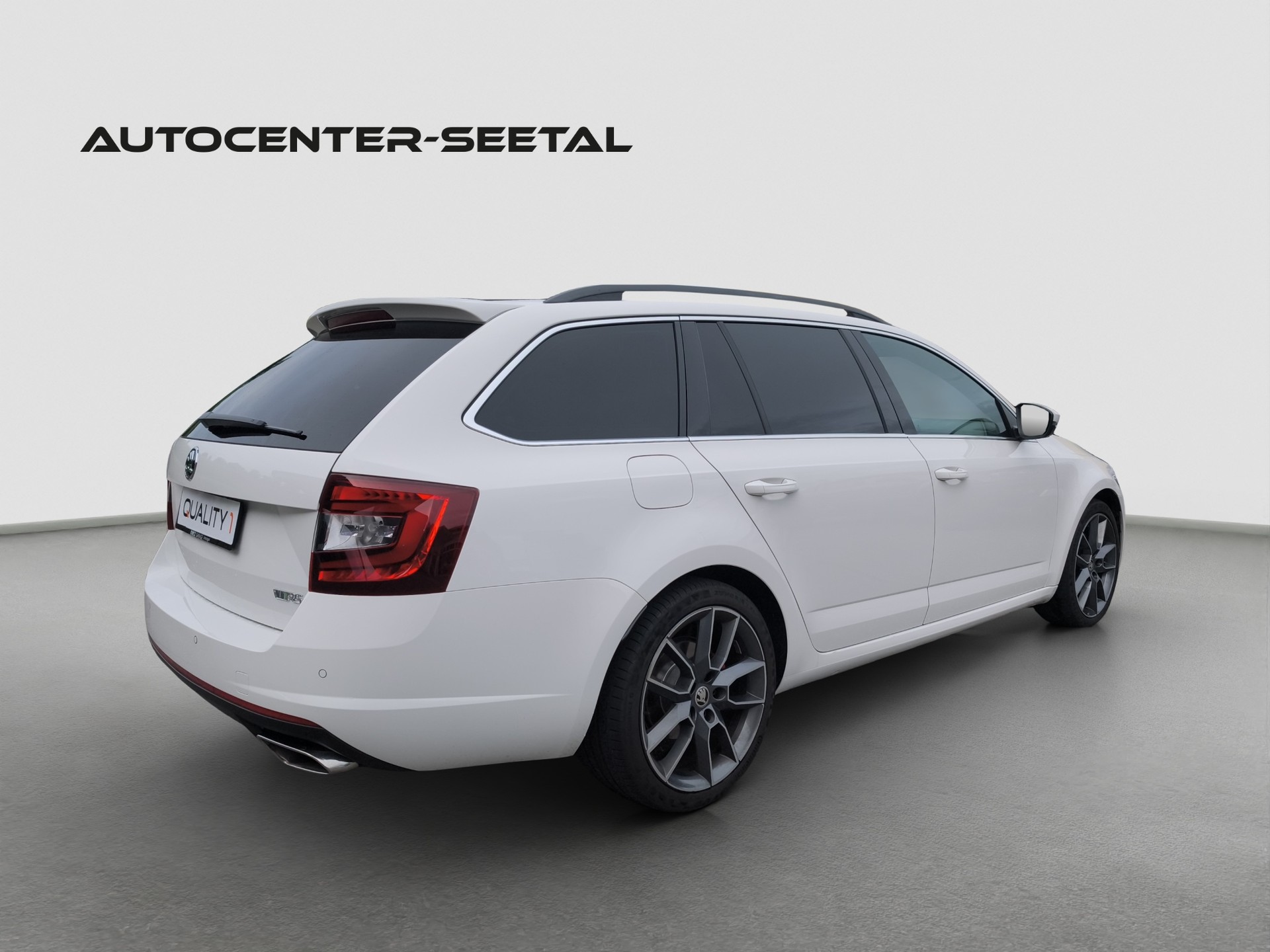 SKODA Octavia Combi 2.0 TDI RS DSG-image-6