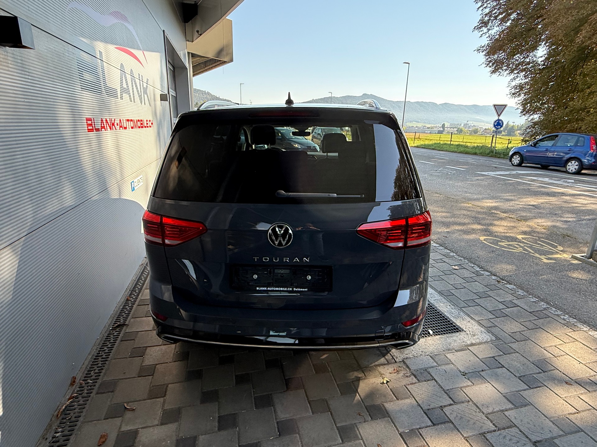 VW Touran 1.5 TSI EVO Comfortline DSG / VENDUE / VERKAUFT-image-4