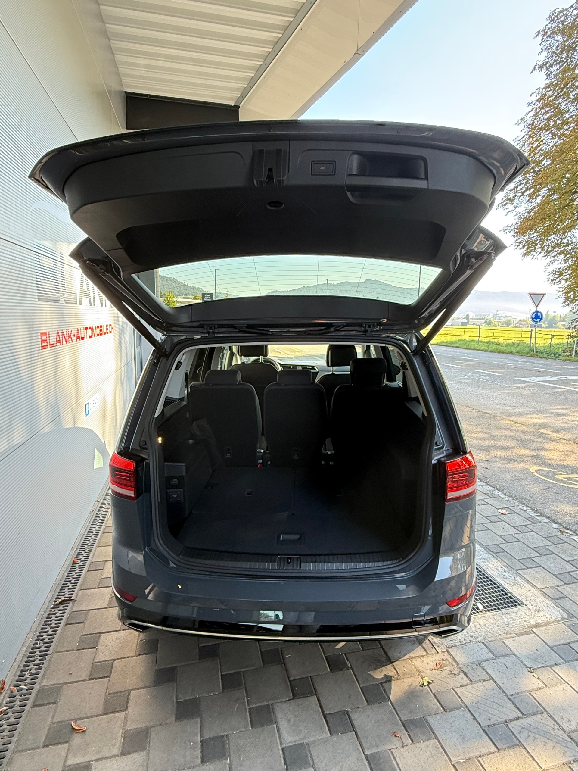 VW Touran 1.5 TSI EVO Comfortline DSG / VENDUE / VERKAUFT-image-5