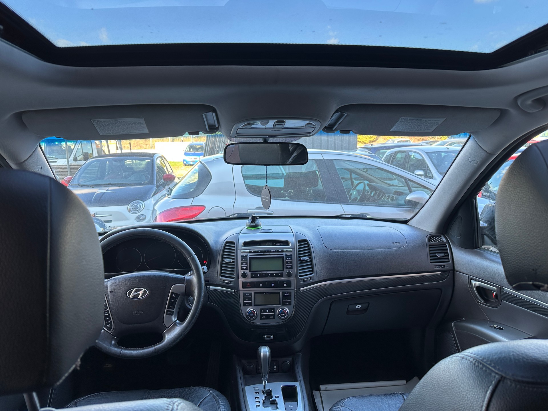 HYUNDAI Santa Fe 2.2 CRDI Style 4WD Automatic-image-9